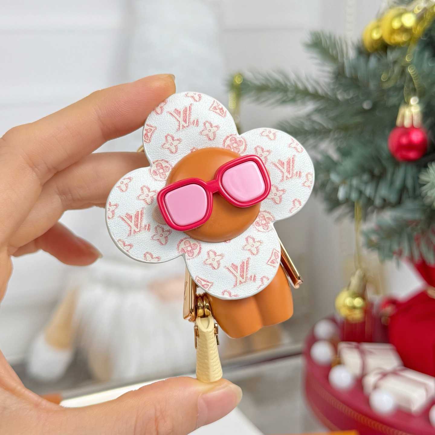 Louis Vuitton Summer Vivienne Bag Charm   M02591 - FashionPlug