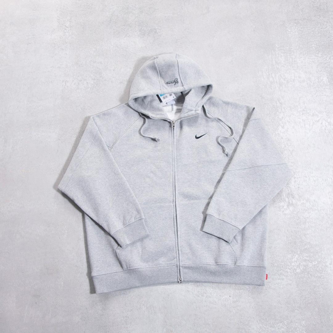 Supreme x Nike Zip Up Hooded Sweatshirt - FashionPlug