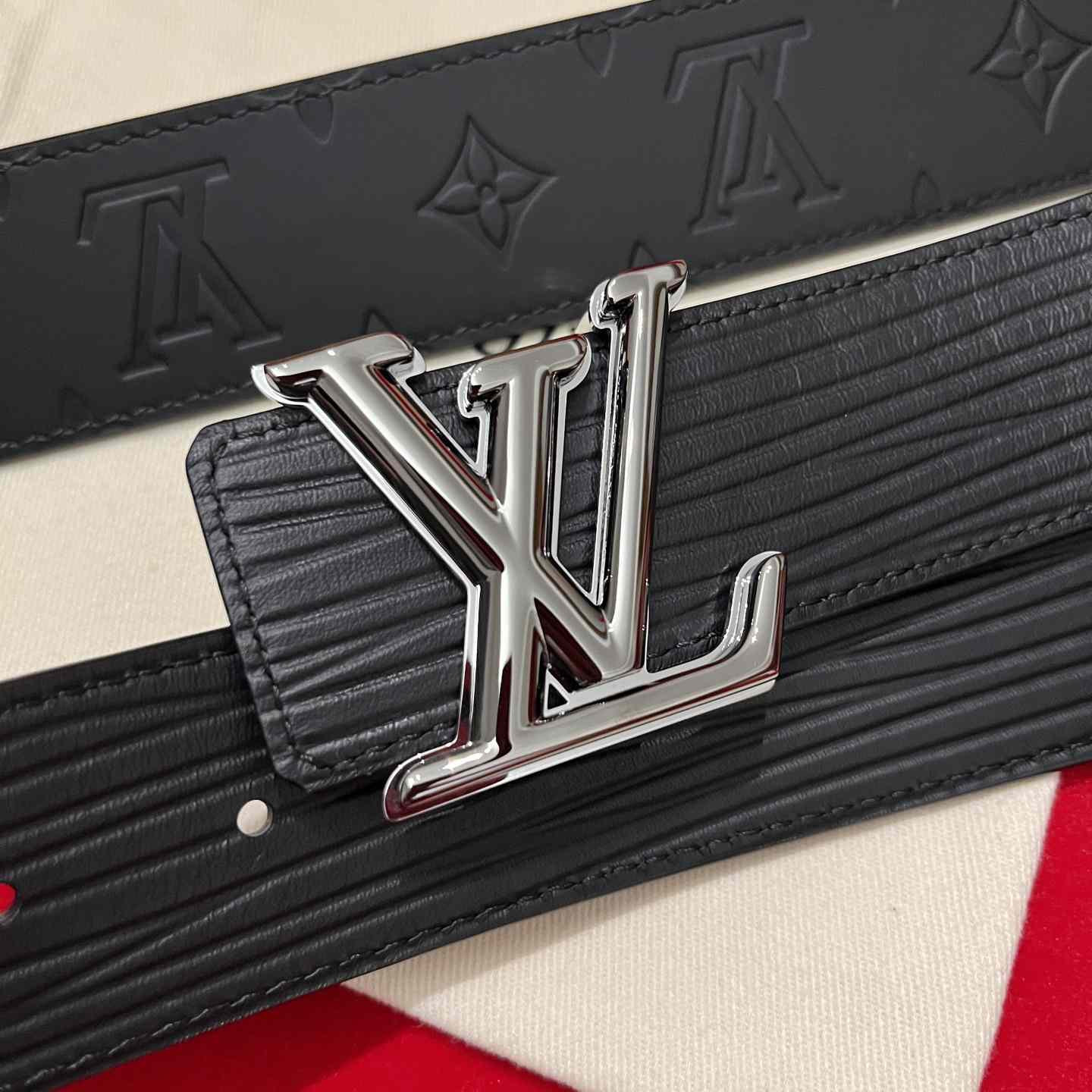 Louis Vuitton Reversible Belt  4cm - FashionPlug