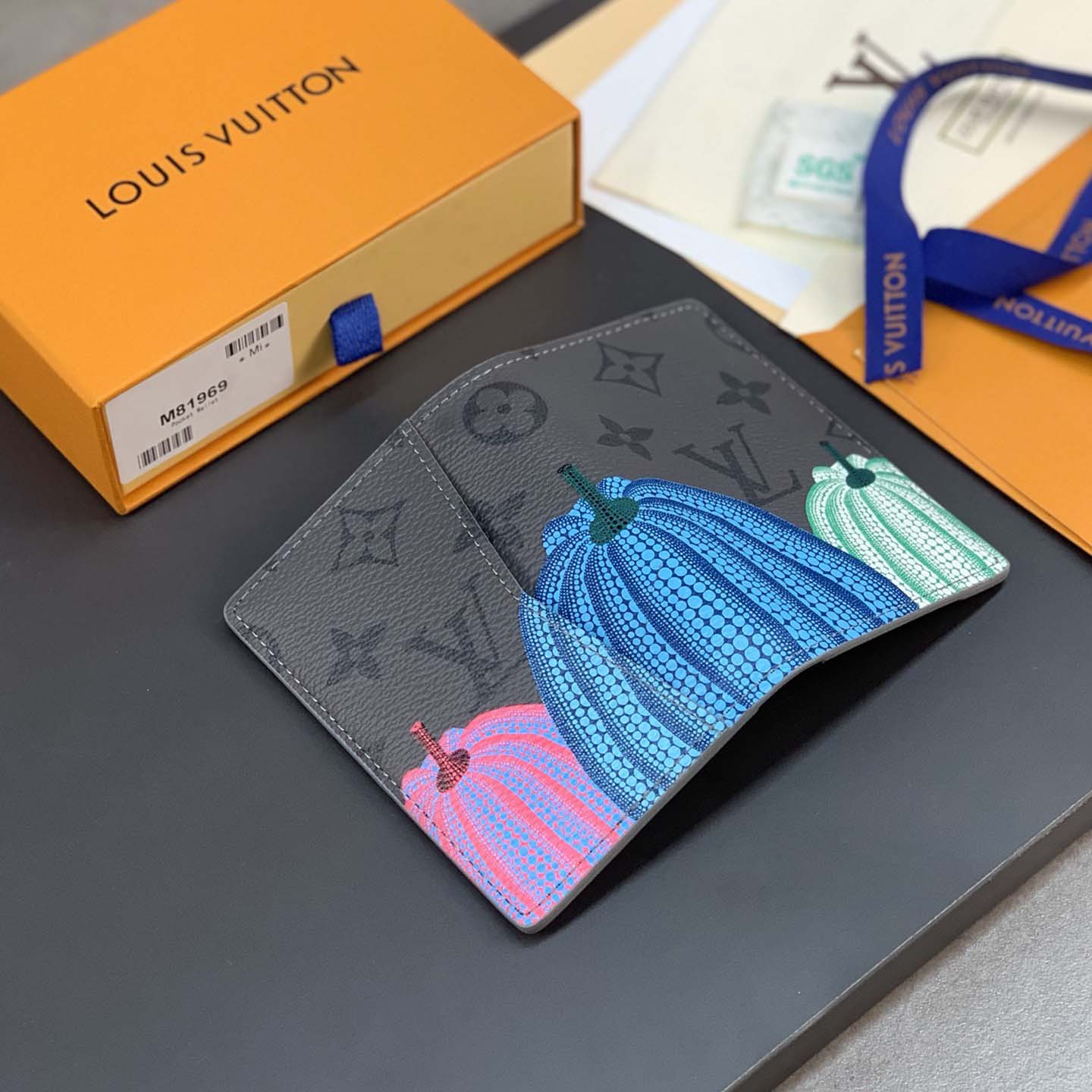 Louis Vuitton LV x YK Wallet  (7.5×11.1×1cm)   M81969 - FashionPlug