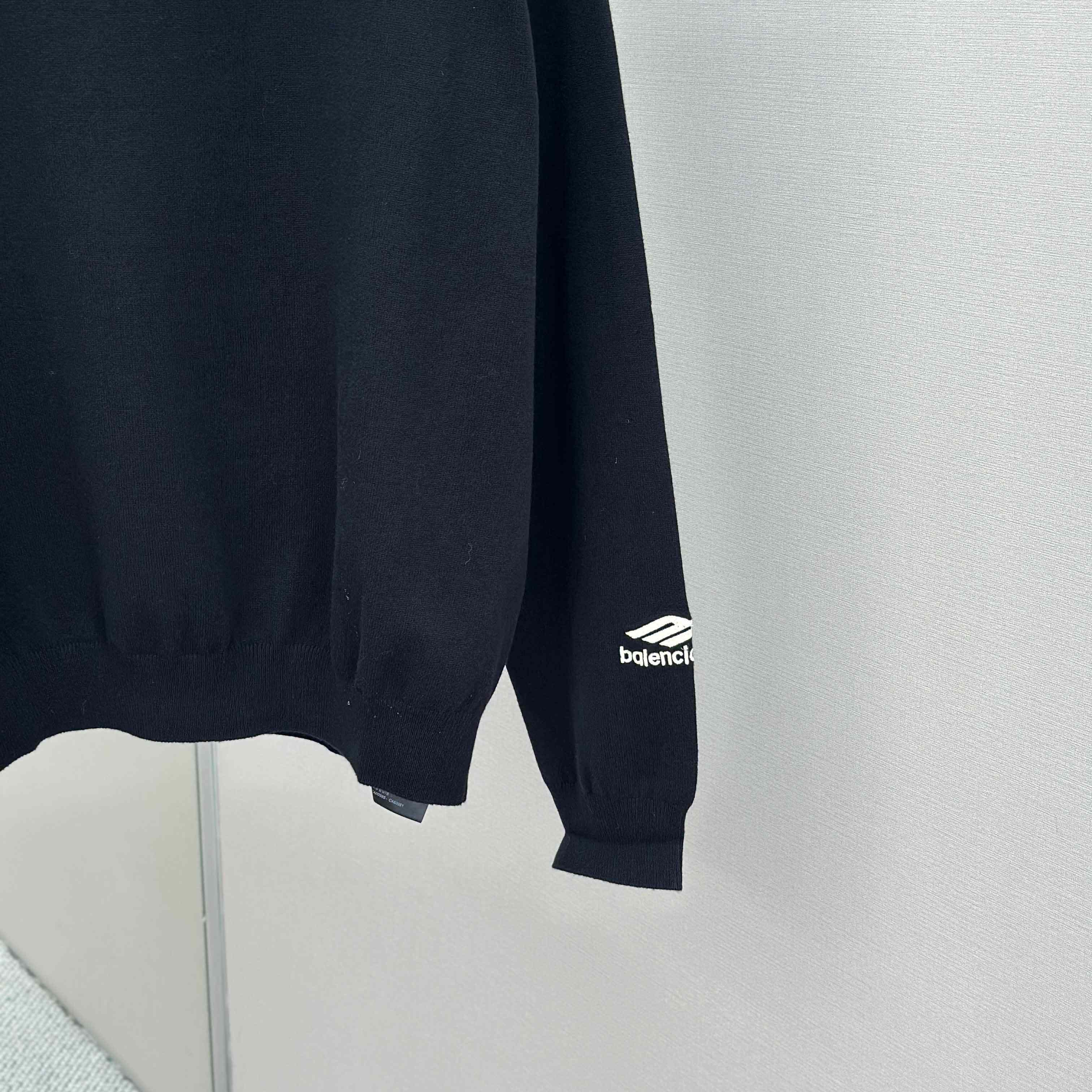 Balenciaga Ski Crewneck Sweater In Black - FashionPlug