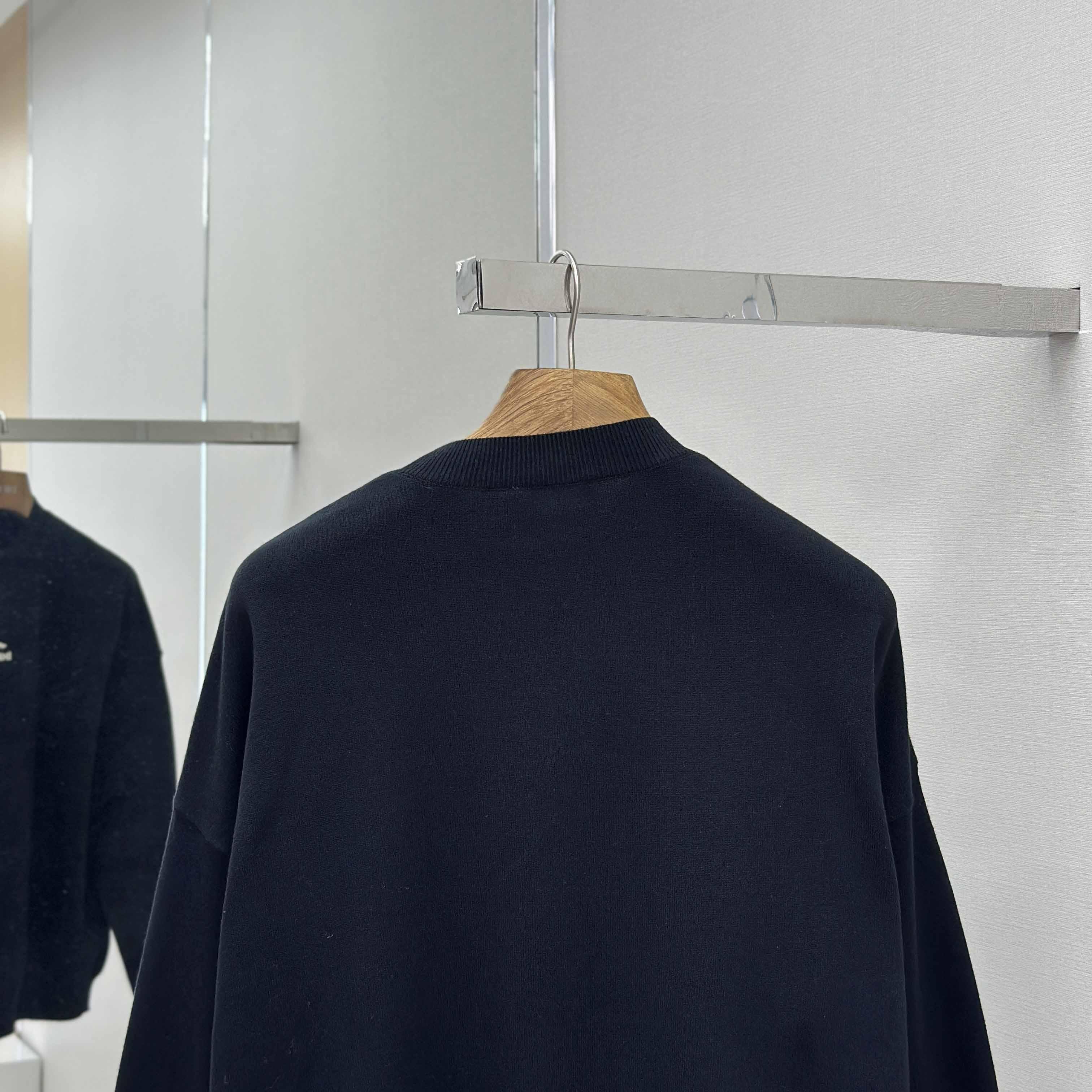 Balenciaga Ski Crewneck Sweater In Black - FashionPlug