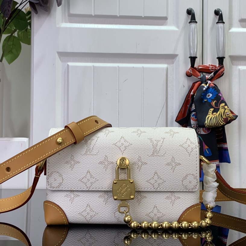 Louis Vuitton Steamer Wearable Wallet    M14686 - FashionPlug