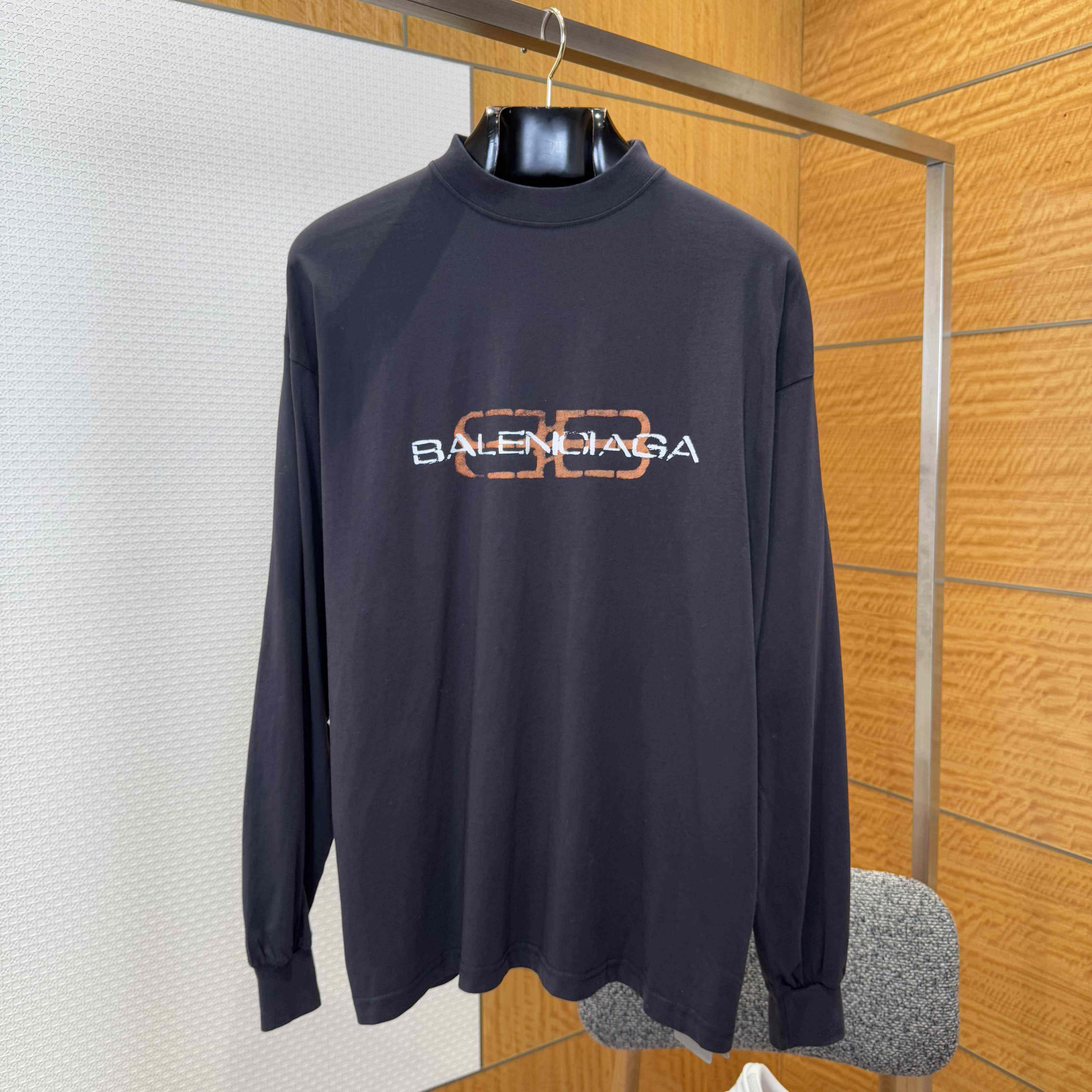 Balenciaga BB Icon Stencil Long Sleeve T-Shirt Large Fit in Black Faded  - FashionPlug