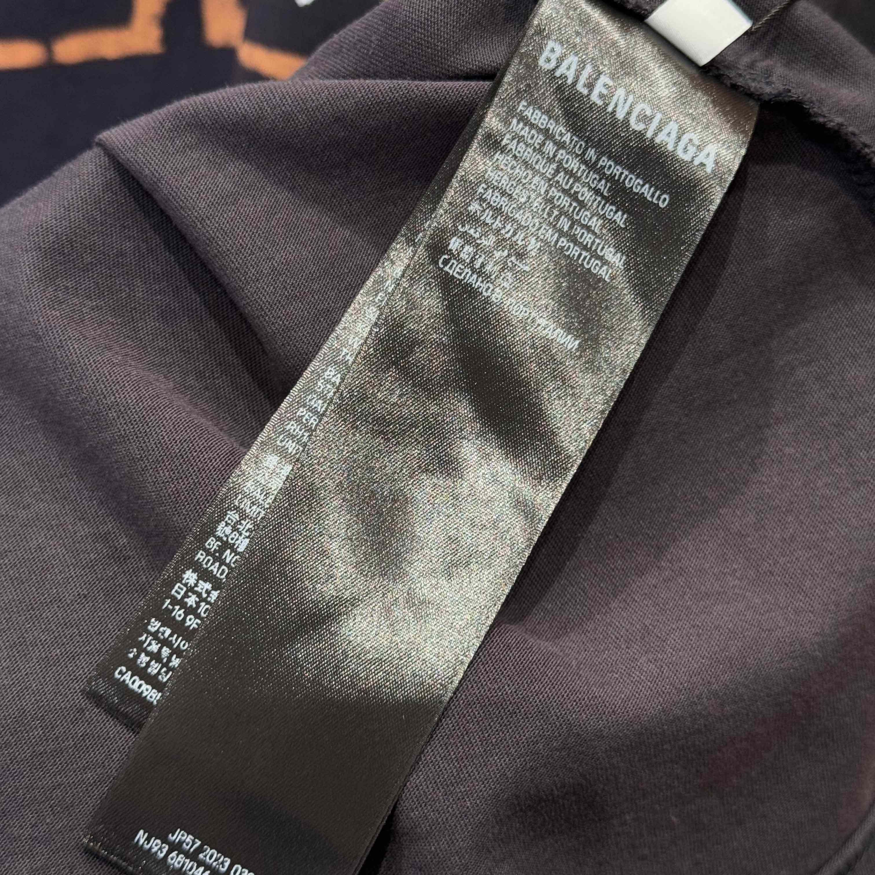 Balenciaga BB Icon Stencil Long Sleeve T-Shirt Large Fit in Black Faded  - FashionPlug