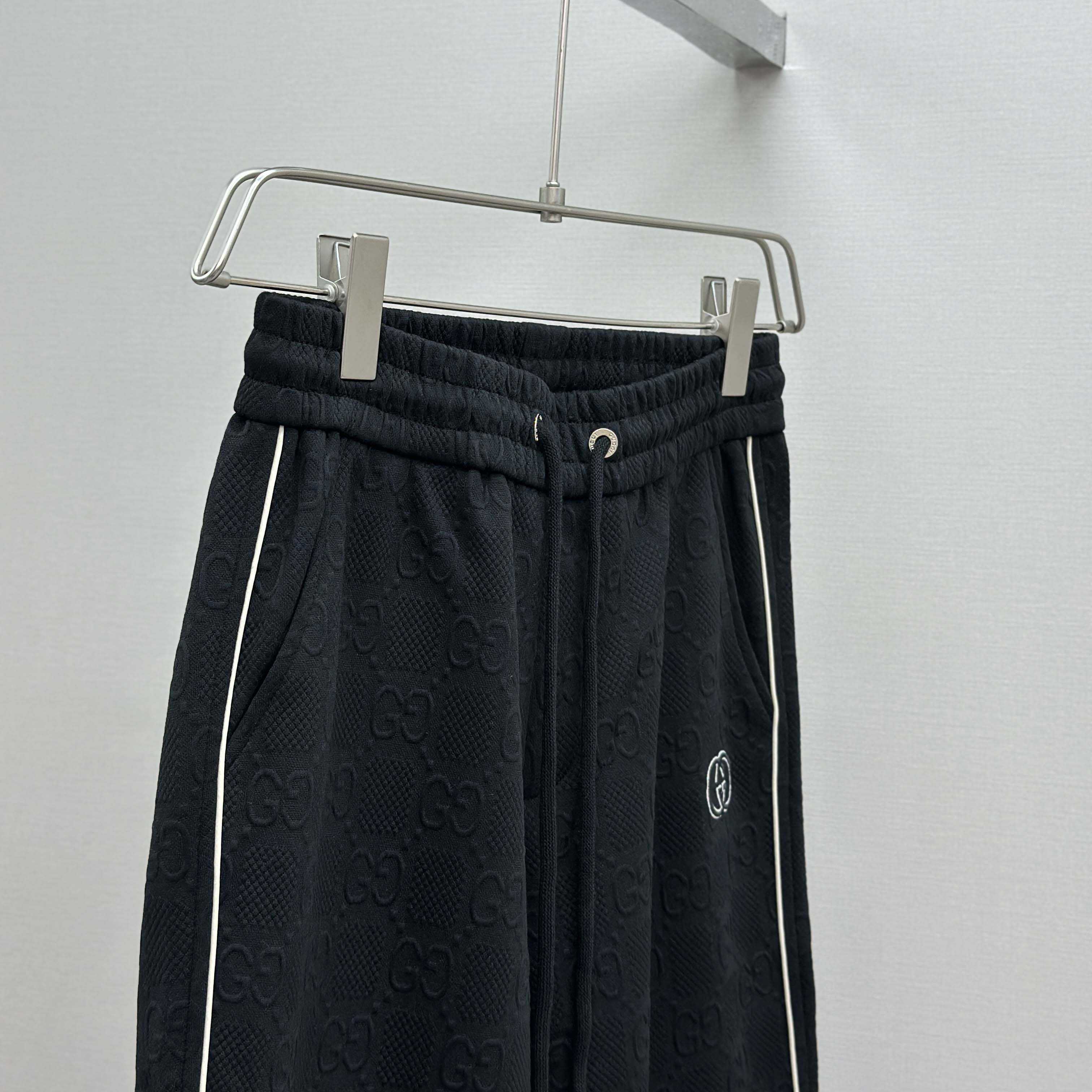 Gucci Black Cotton Pants - FashionPlug