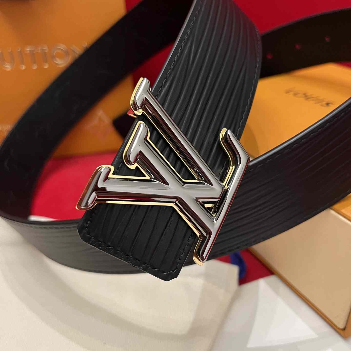 Louis Vuitton Reversible Belt  4cm - FashionPlug