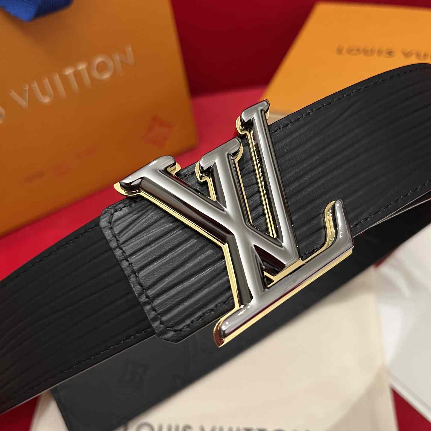 Louis Vuitton Reversible Belt  4cm - FashionPlug