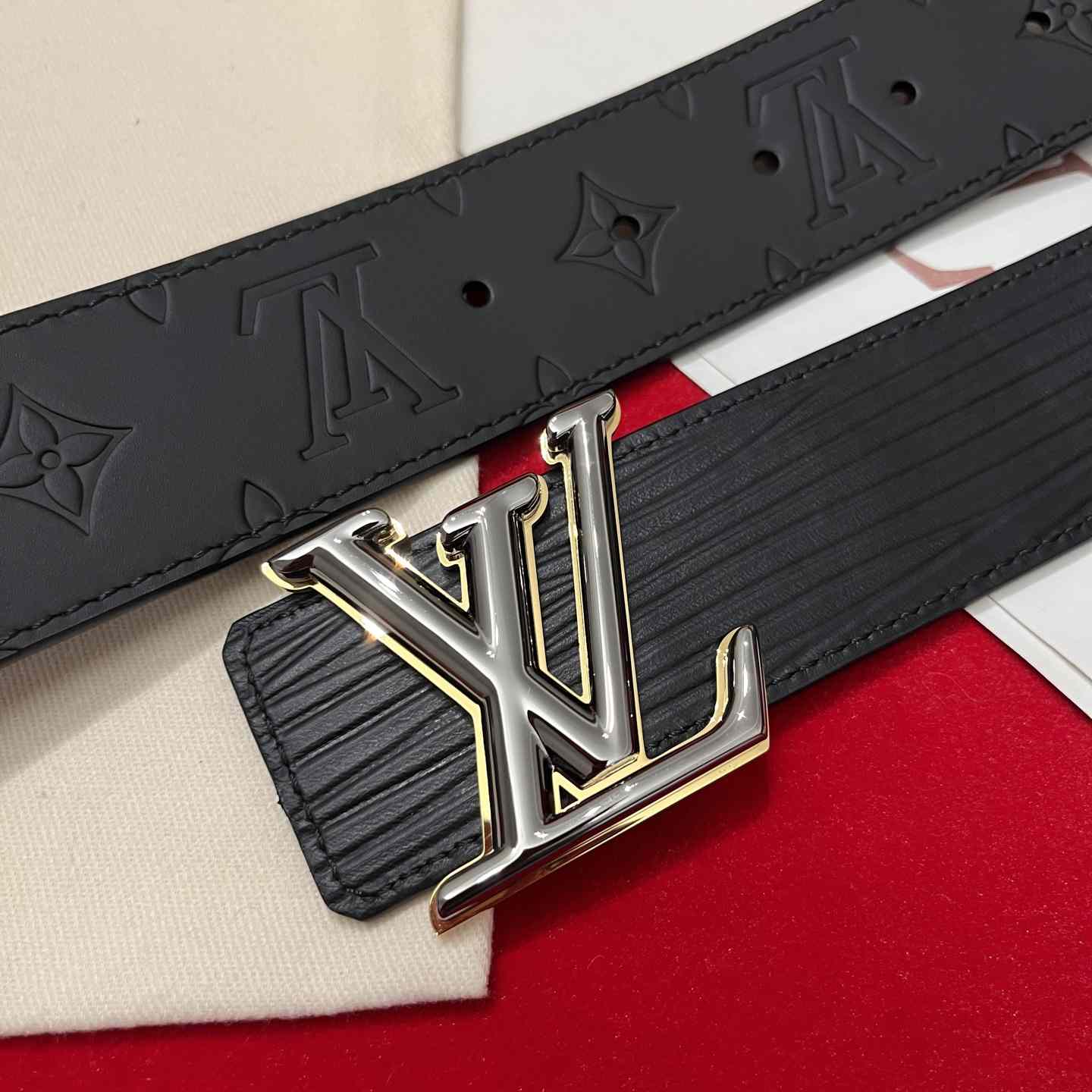 Louis Vuitton Reversible Belt  4cm - FashionPlug