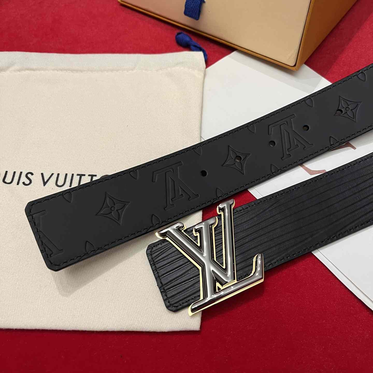 Louis Vuitton Reversible Belt  4cm - FashionPlug