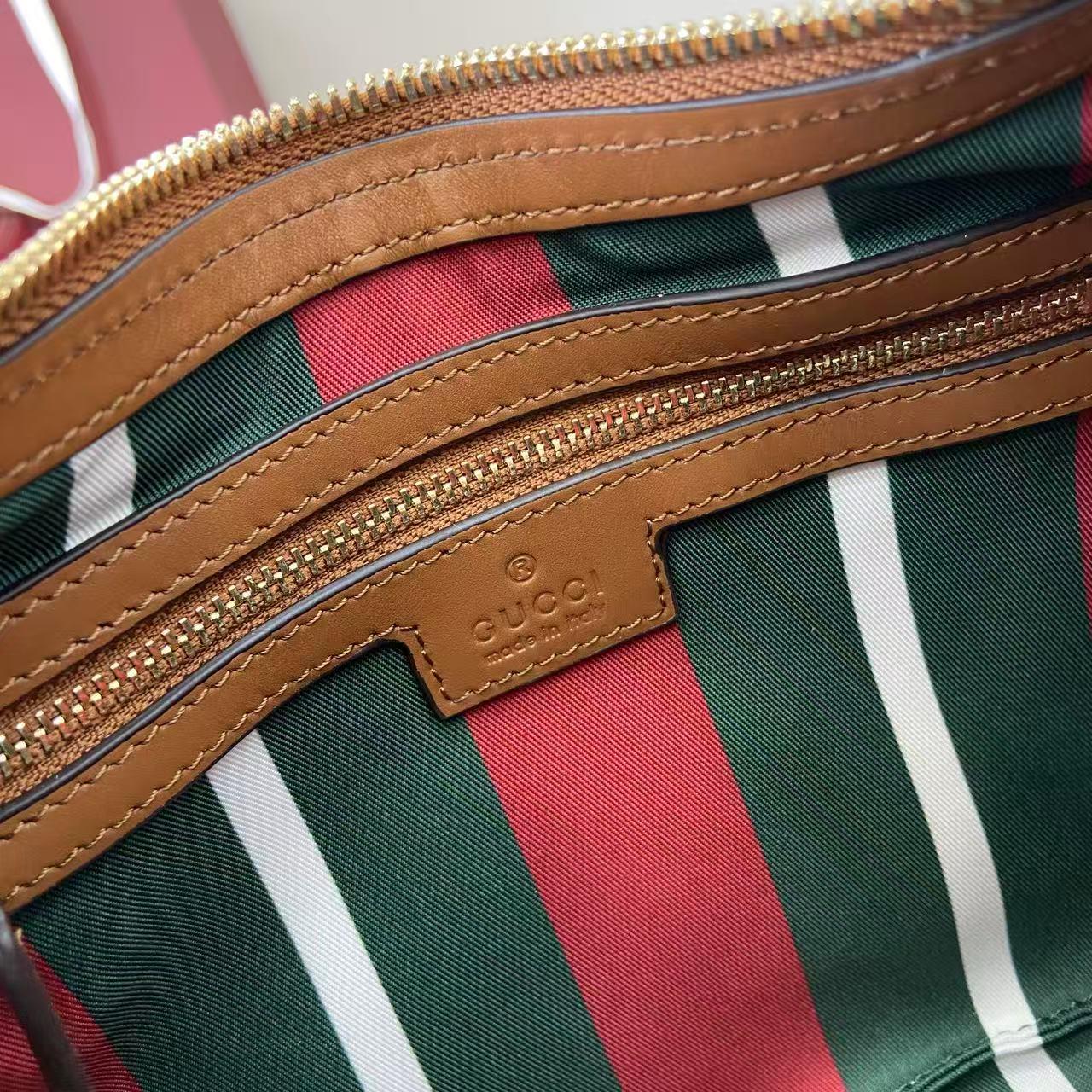 Gucci GG Emblem Medium Shoulder Bag - FashionPlug