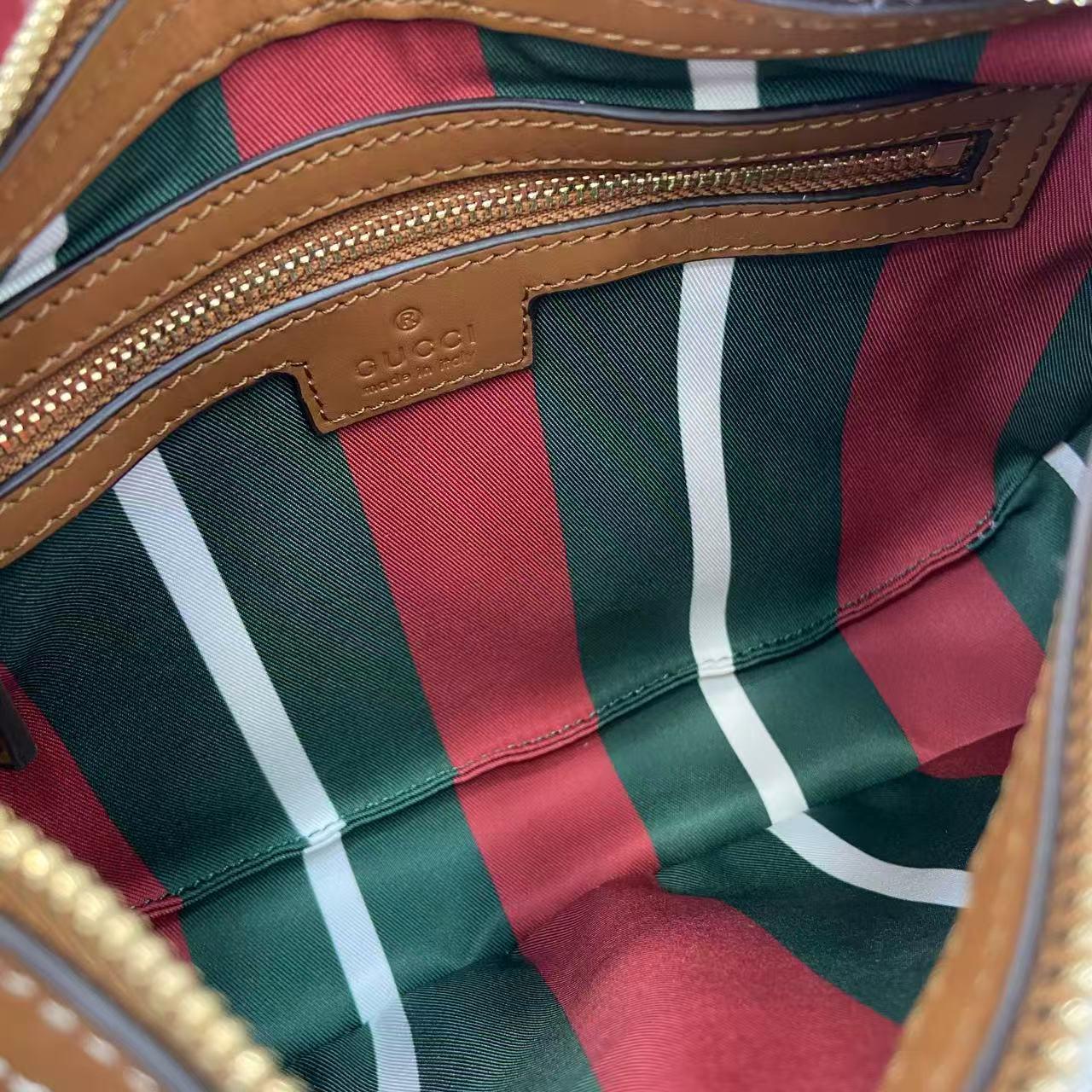 Gucci GG Emblem Medium Shoulder Bag - FashionPlug