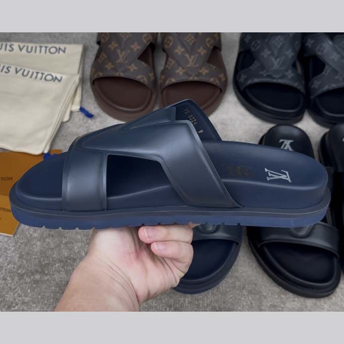 Louis Vuitton LV Oasis Mule   1ADGN3 - FashionPlug