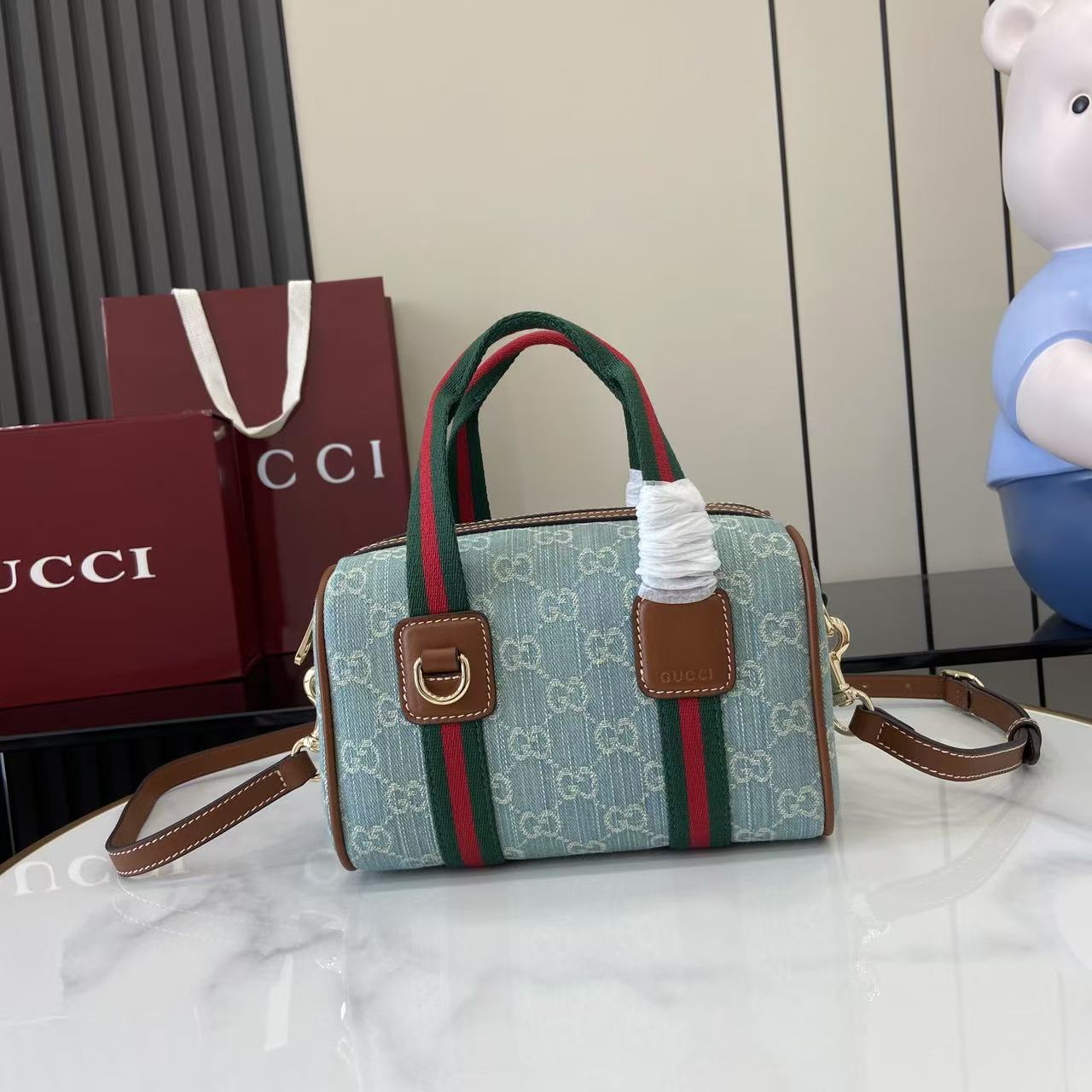 Gucci Mini GG Handbag - FashionPlug