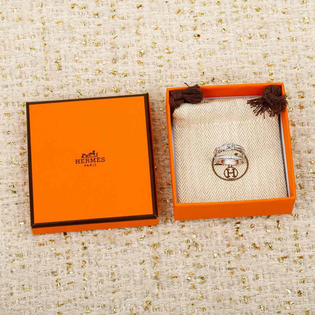 Hermes Rings - FashionPlug