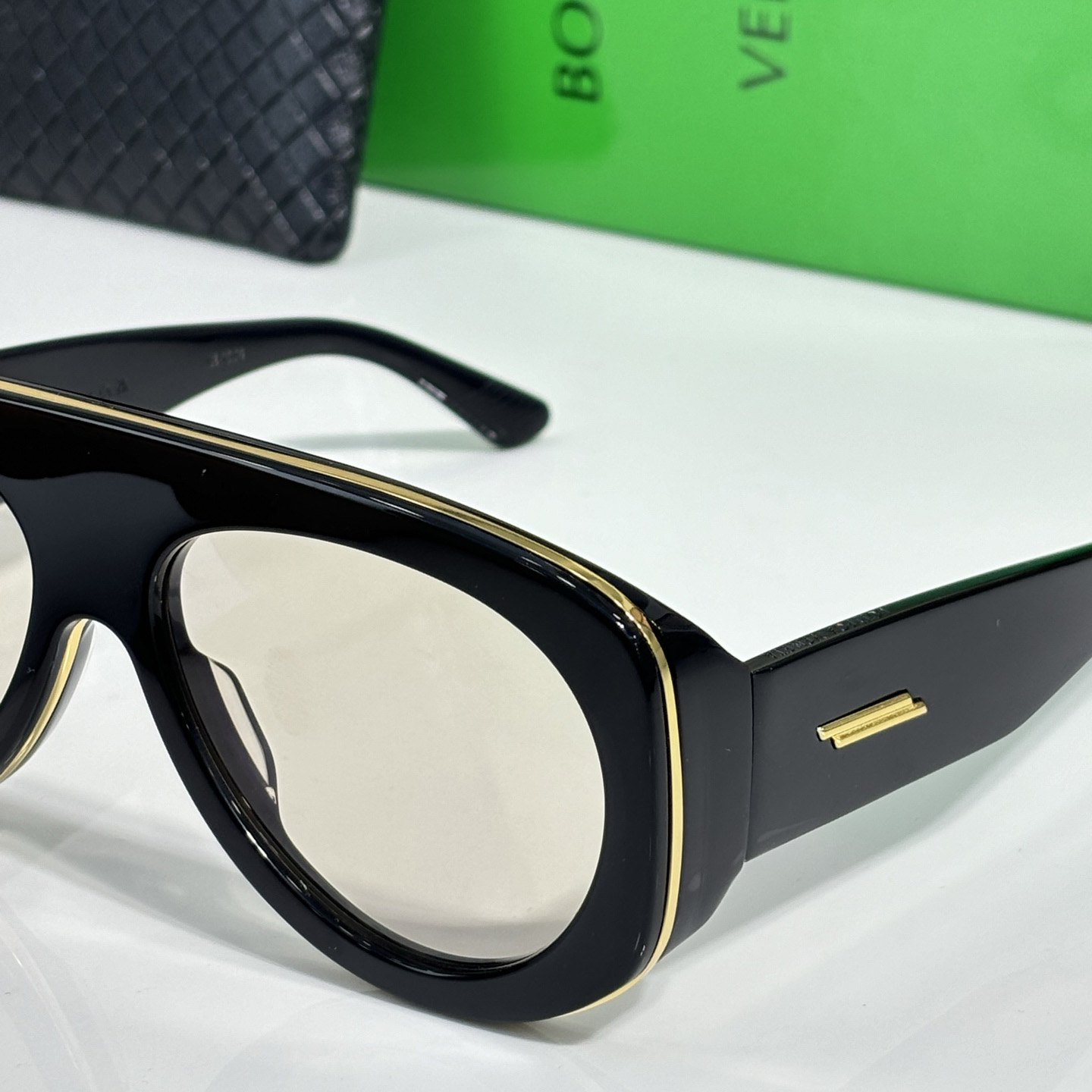 Bottega Veneta BV1362S Sunglasses   - FashionPlug