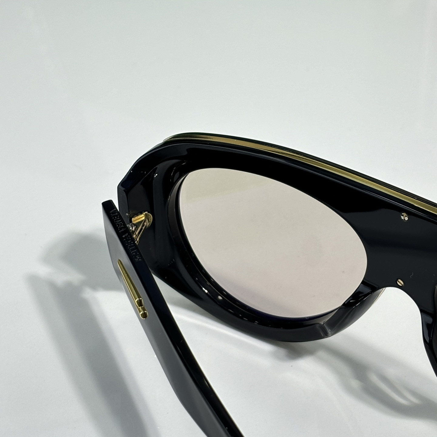 Bottega Veneta BV1362S Sunglasses   - FashionPlug