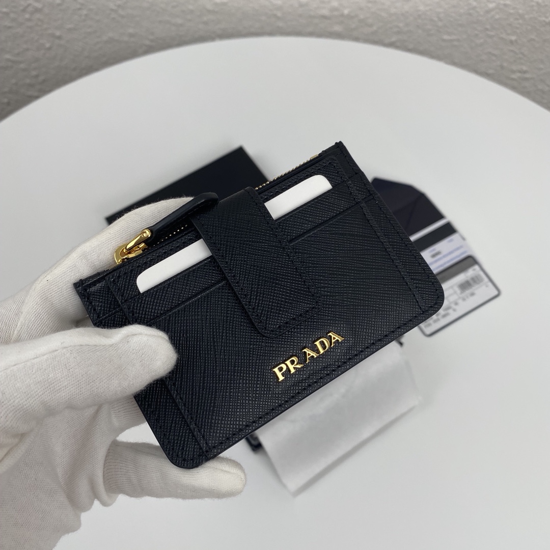 Prada Card Wallet （12-7.5cm） - FashionPlug