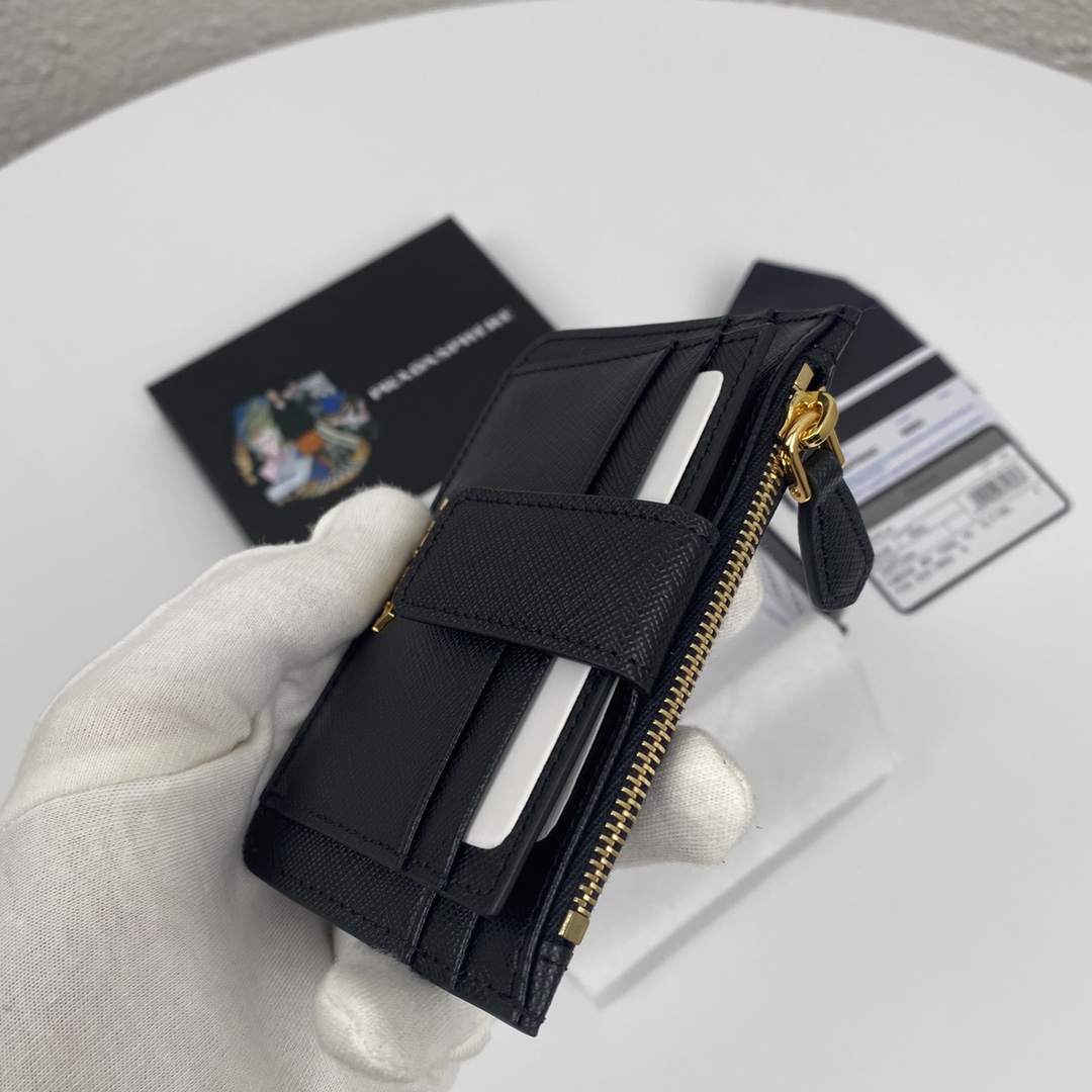 Prada Card Wallet （12-7.5cm） - FashionPlug