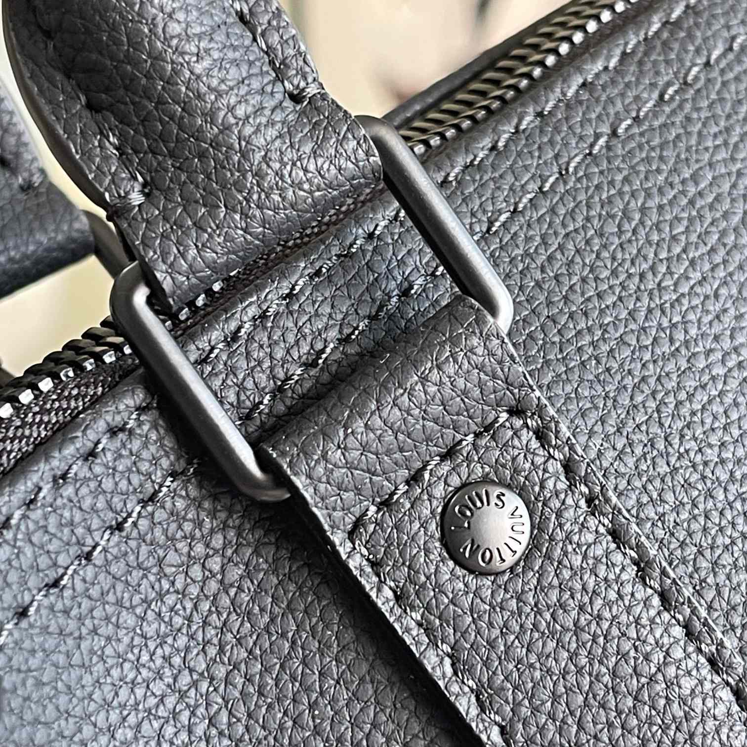 Louis Vuitton Keepall Bandoulière 50   M26118 - FashionPlug