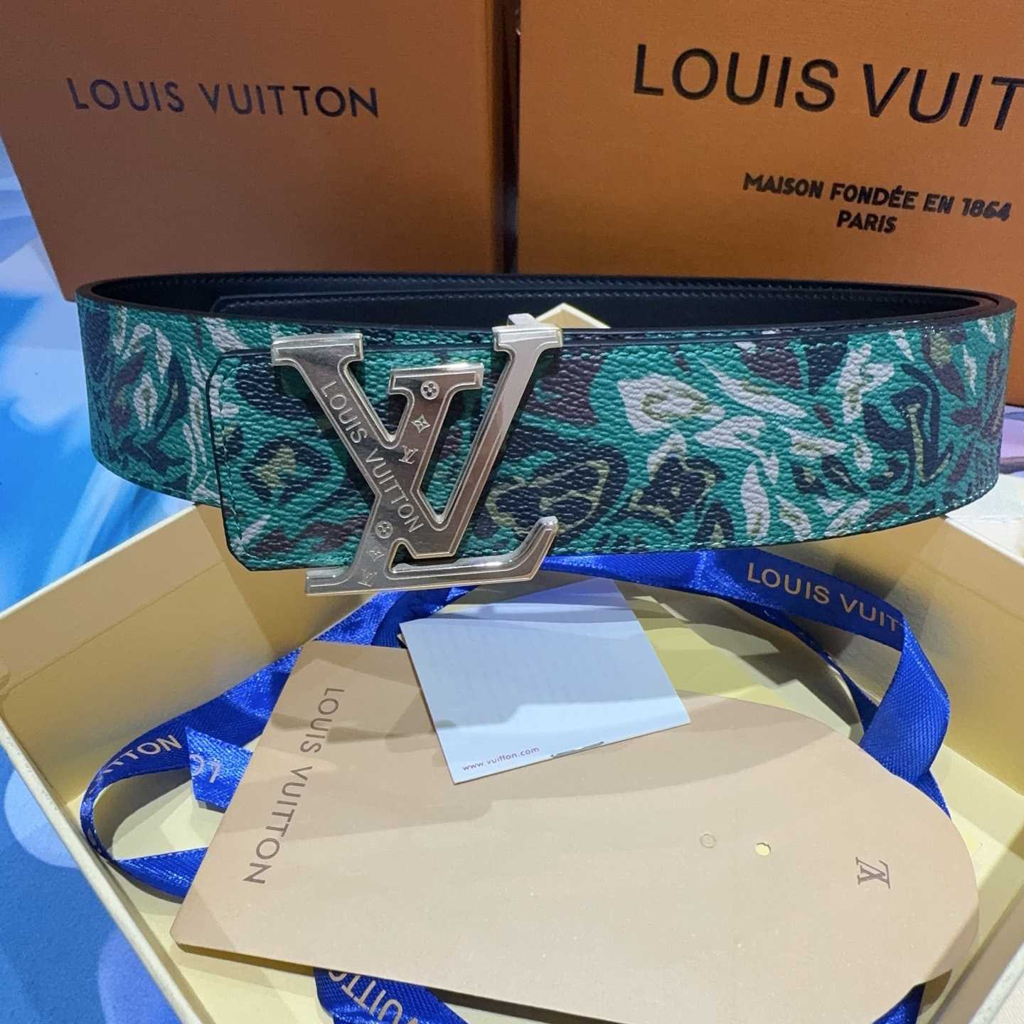Louis Vuitton 40mm Reversible Belt  - FashionPlug
