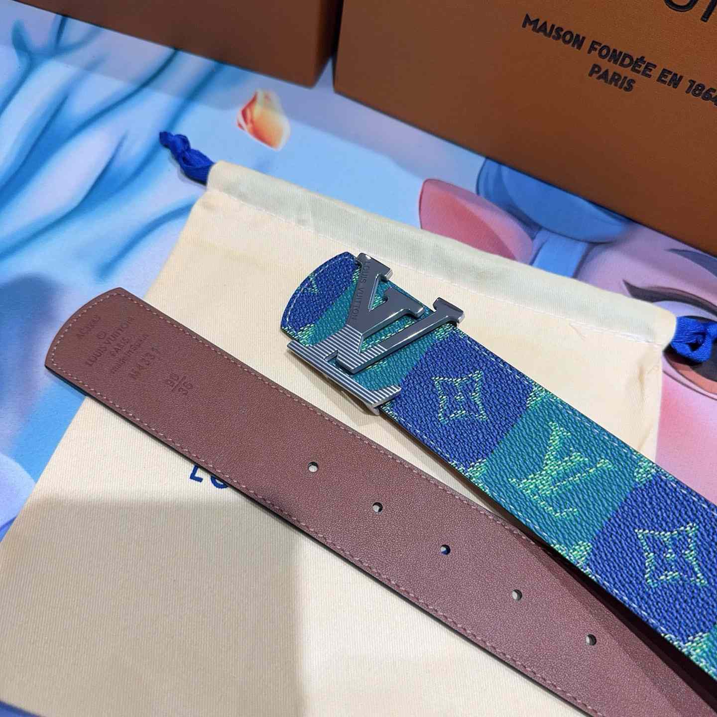Louis Vuitton 40mm Reversible Belt  - FashionPlug