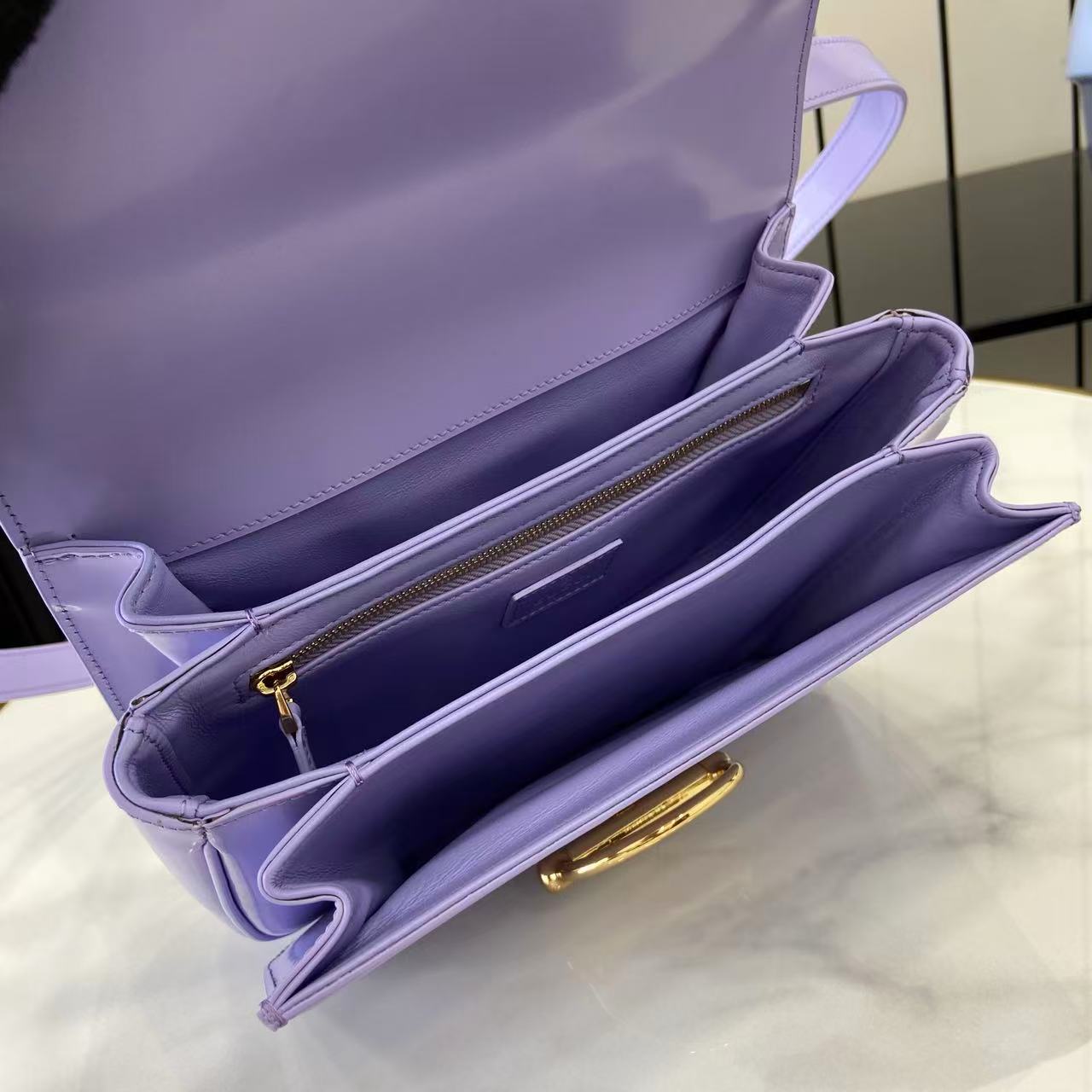 Gucci Siena Small Shoulder Bag - FashionPlug