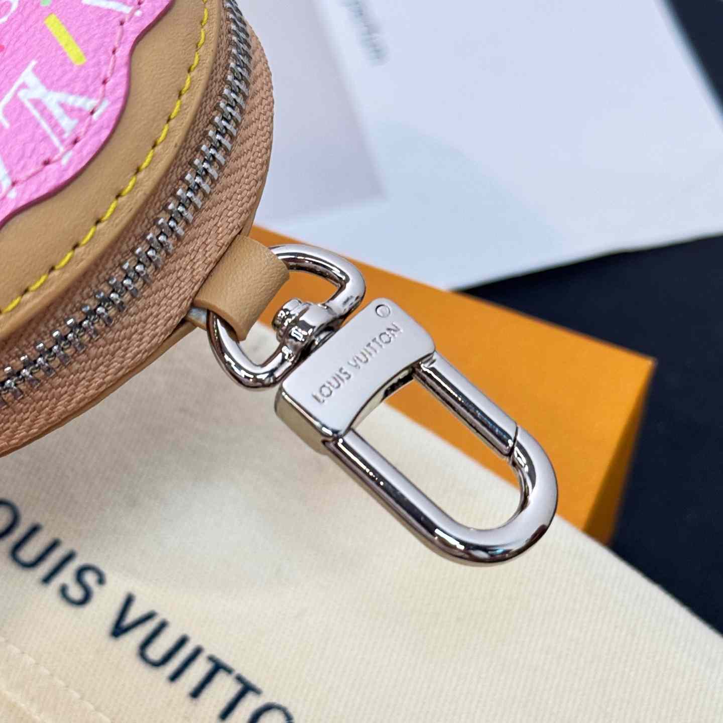 Louis Vuitton LV Donut Bag Charm   M02549 - FashionPlug