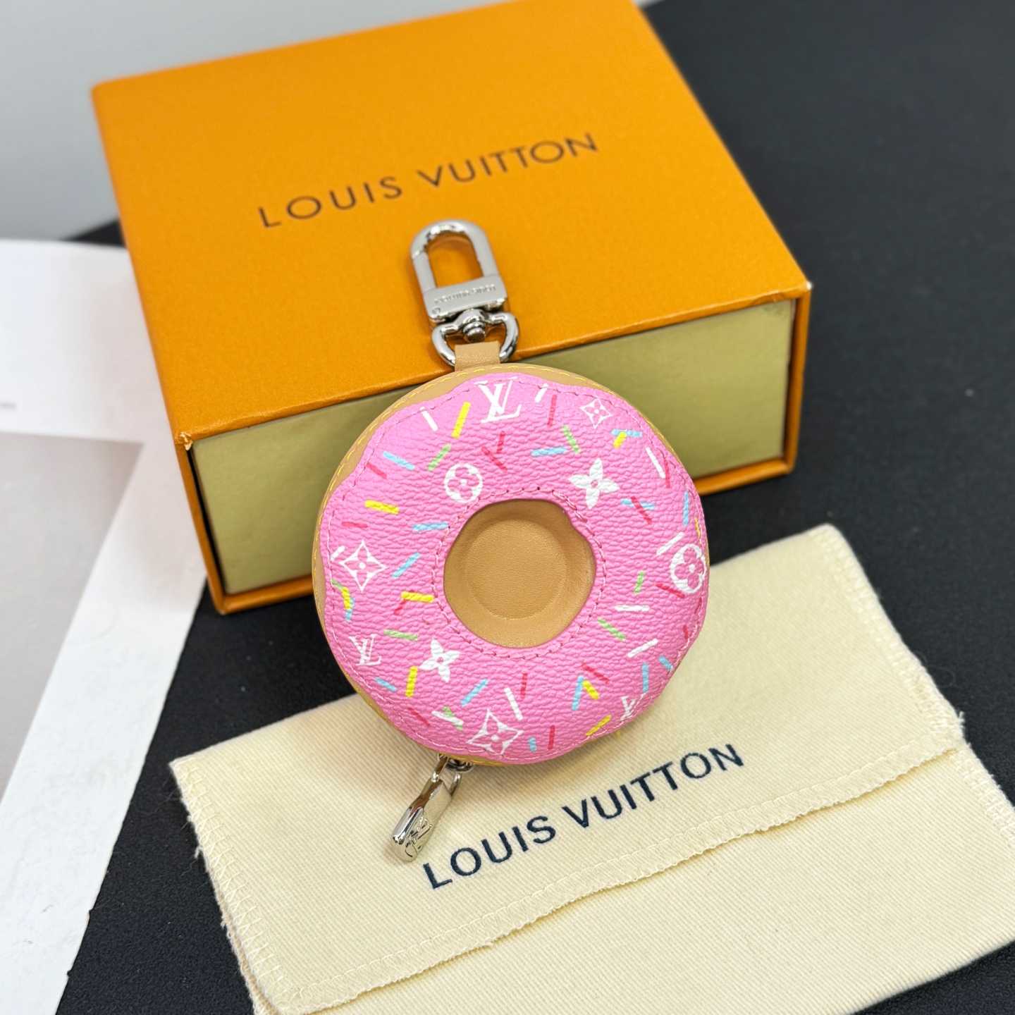 Louis Vuitton LV Donut Bag Charm   M02549 - FashionPlug