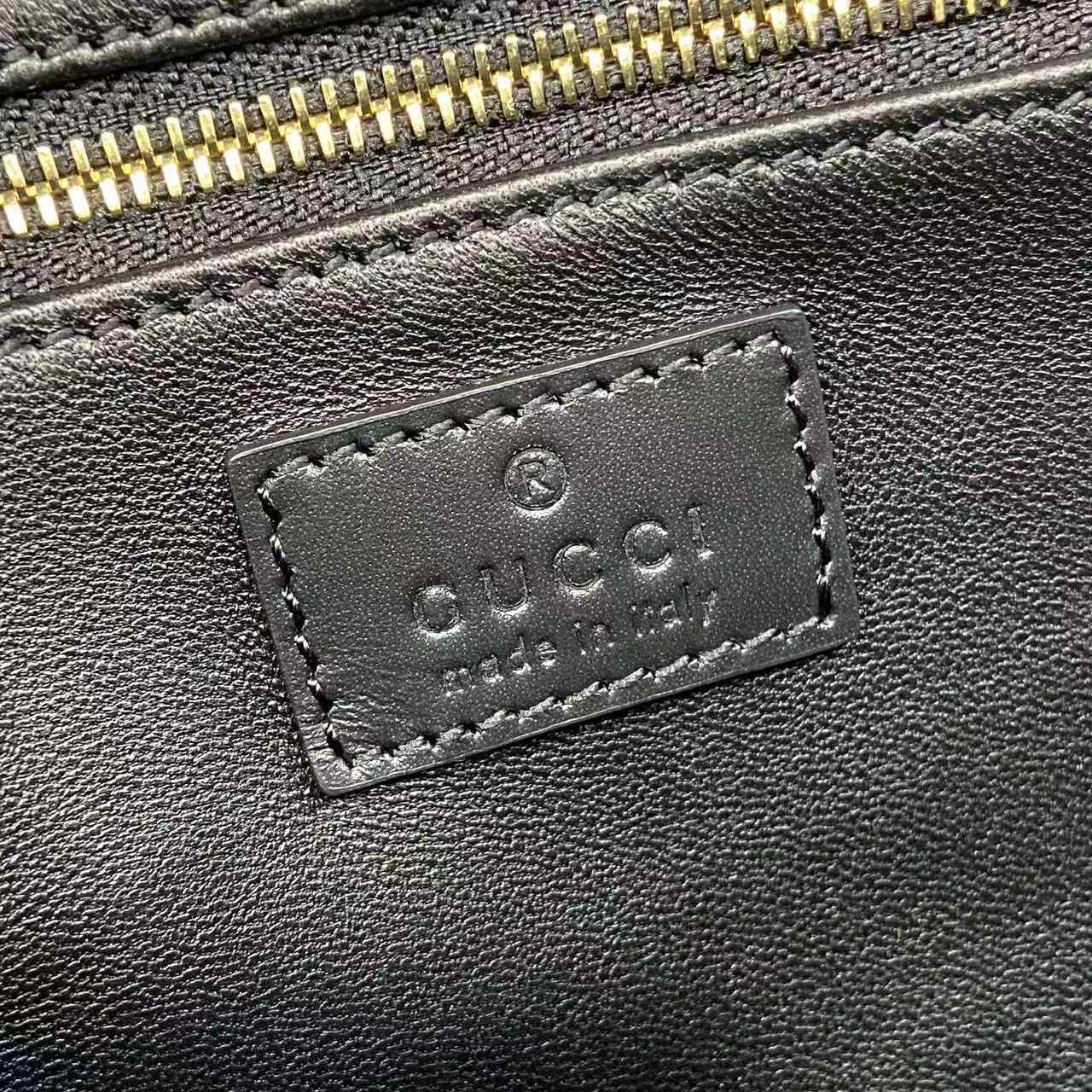 Gucci Siena Small Shoulder Bag - FashionPlug