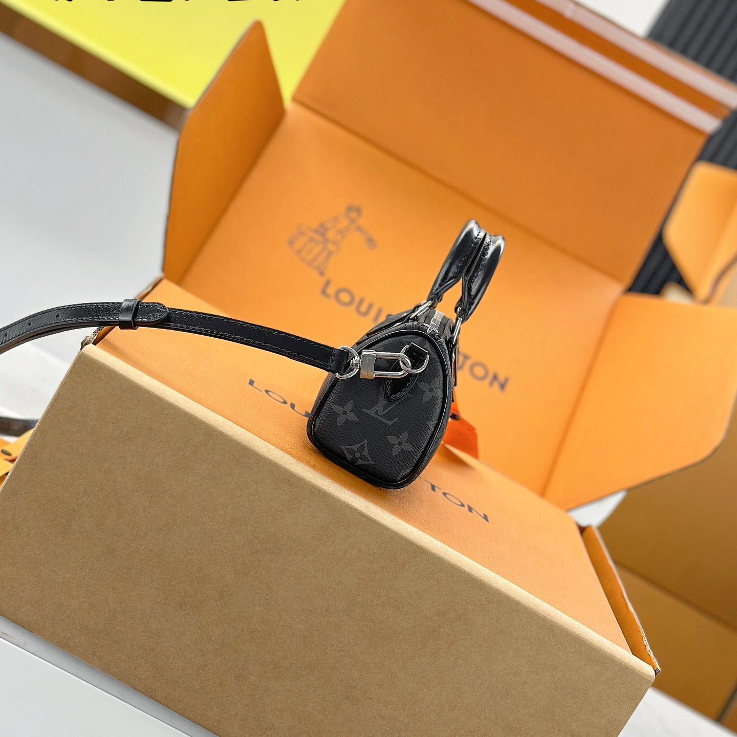 Louis Vuitton Nano Speedy   M26573 - FashionPlug