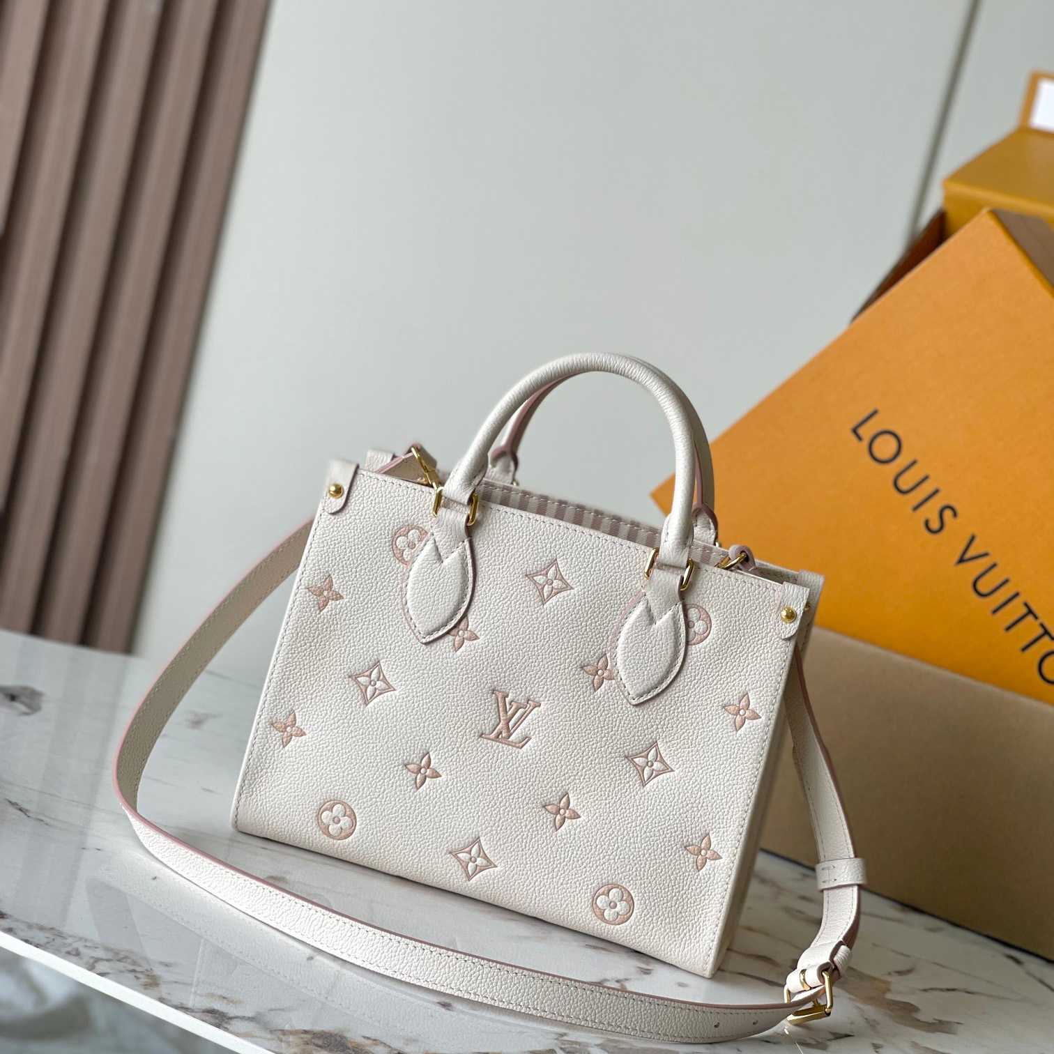 Louis Vuitton OnTheGo PM   M14403 - FashionPlug