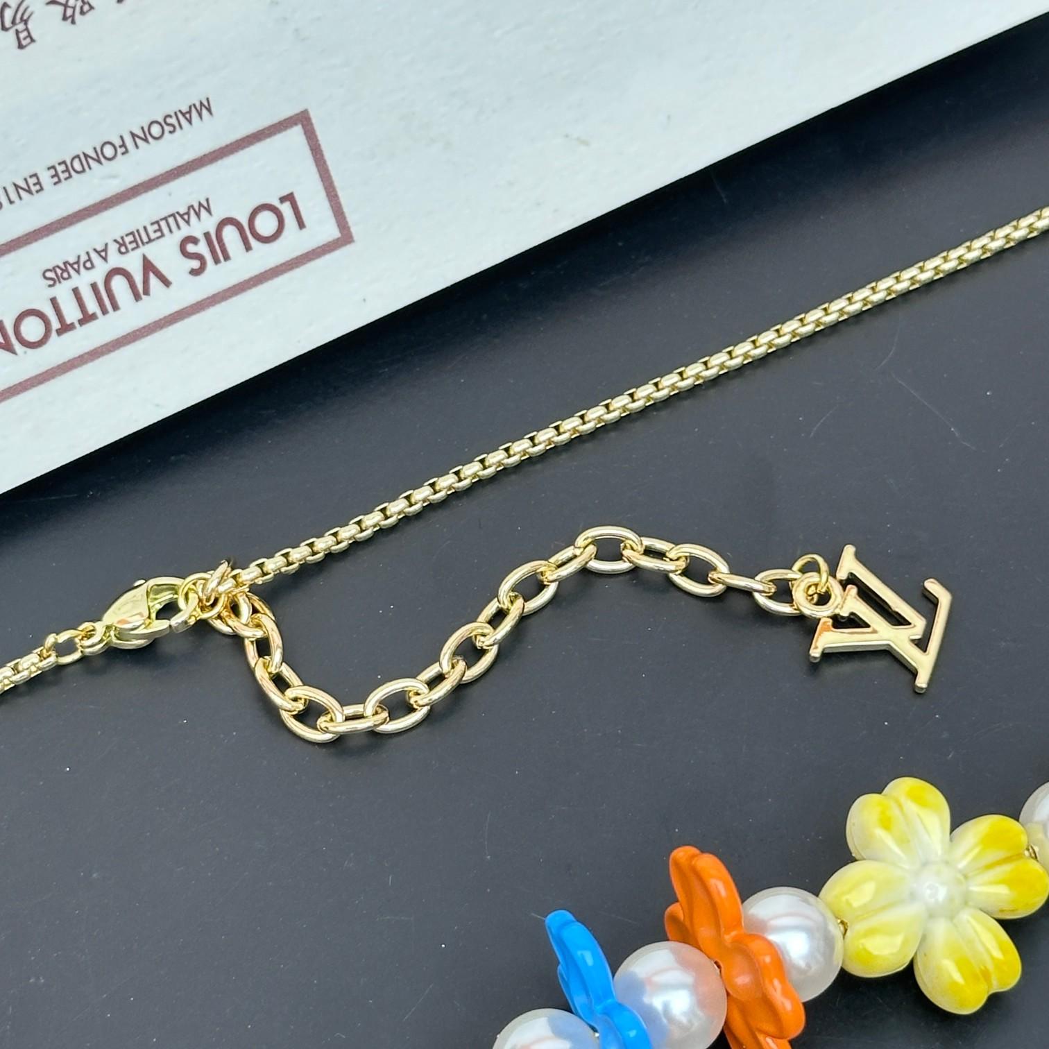 Louis Vuitton LV Surfin' Flower Necklace  - FashionPlug