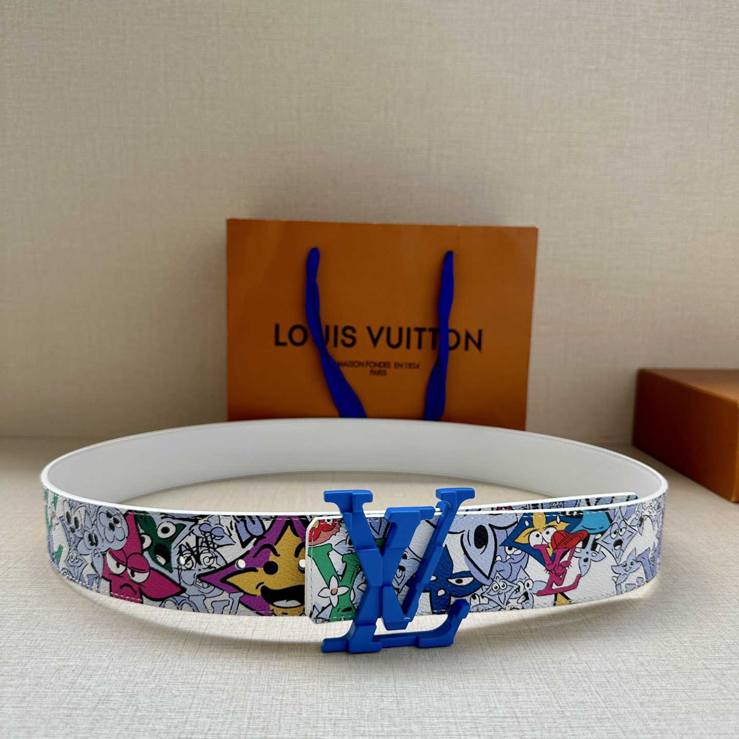 Louis Vuitton LV Initiales 40mm Reversible Belt   - FashionPlug