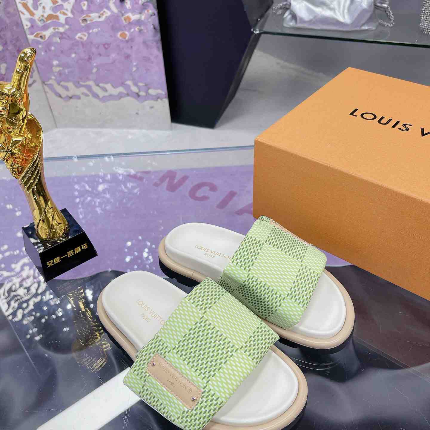 Louis Vuitton Pool Pillow Flat Comfort Mule - FashionPlug