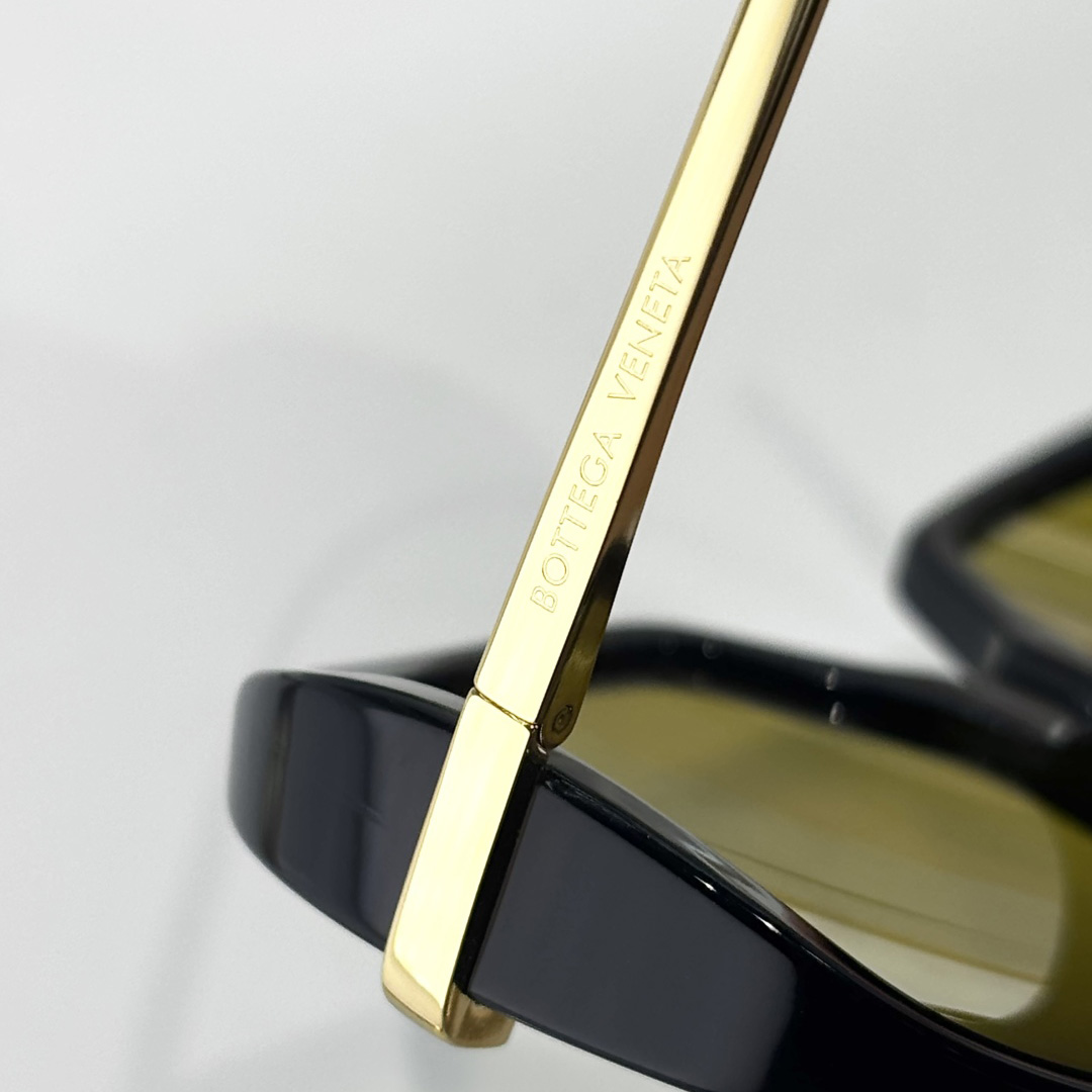 Bottega Veneta BV1436S Sunglasses   - FashionPlug