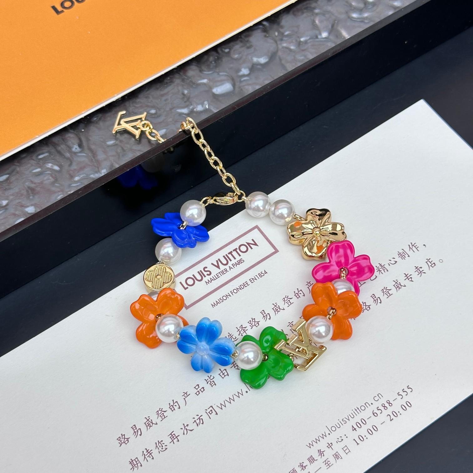 Louis Vuitton LV Surfin' Flower Bracelet   M1603A - FashionPlug