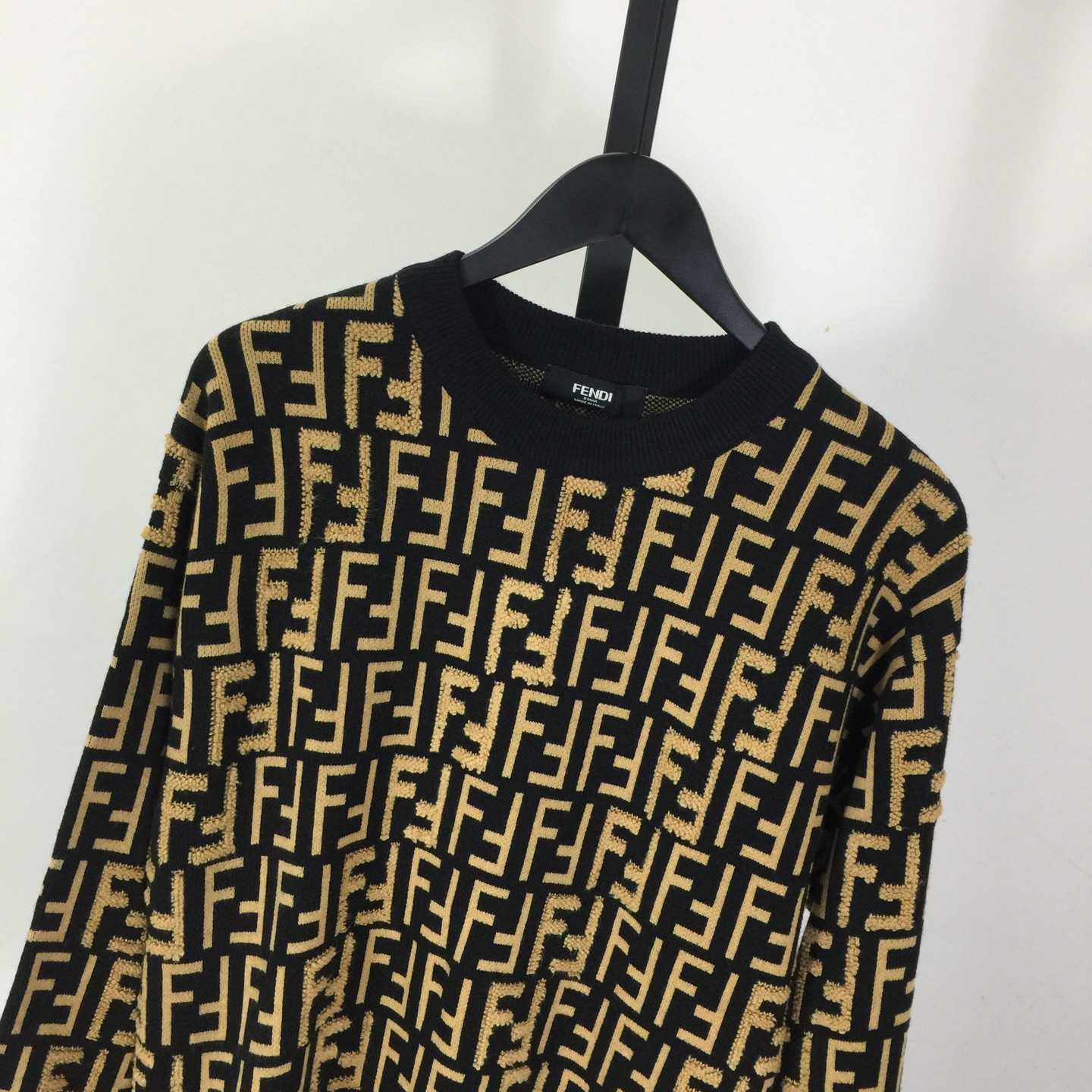 Fendi Wool Pullover - FashionPlug