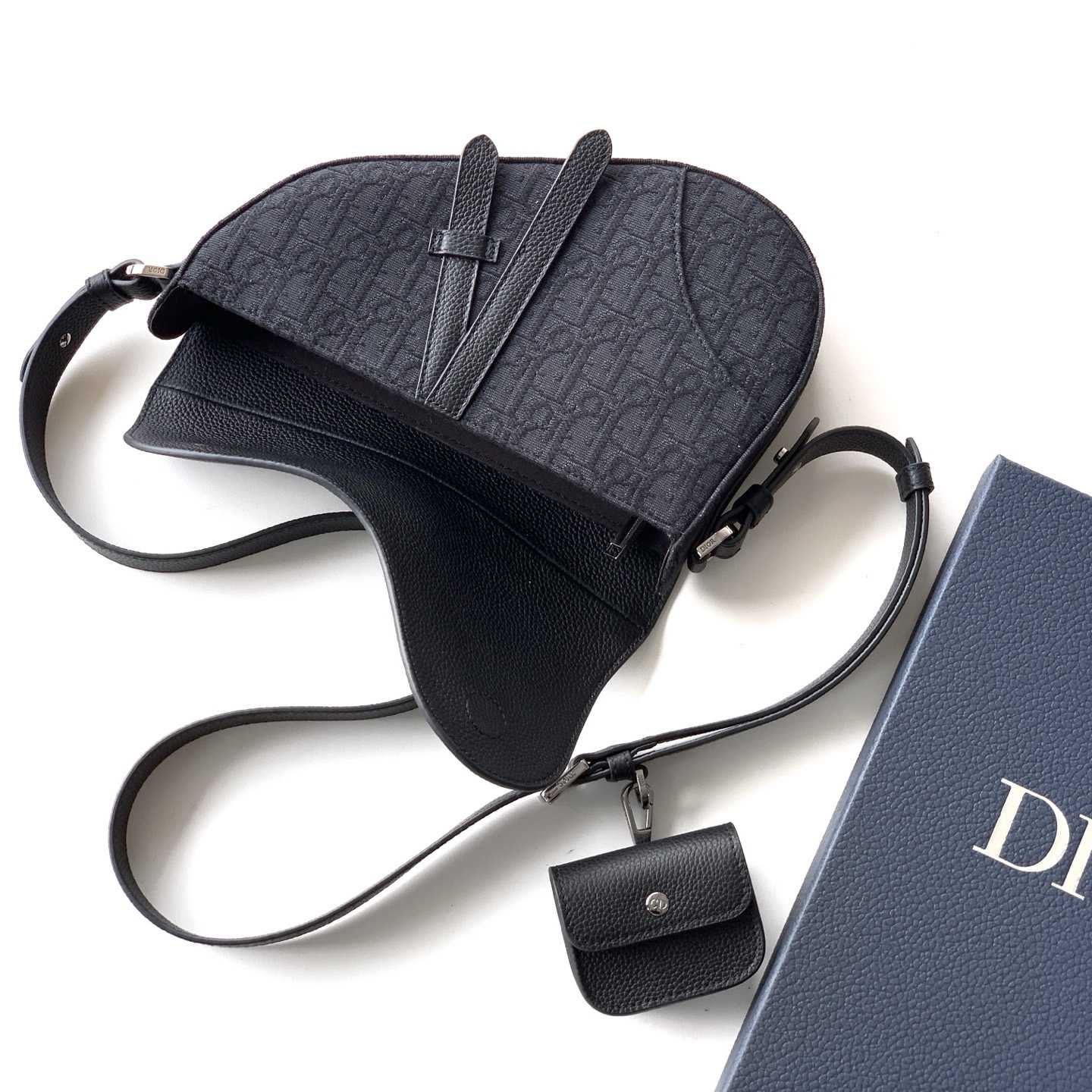 Dior Saddle Bag  - FashionPlug