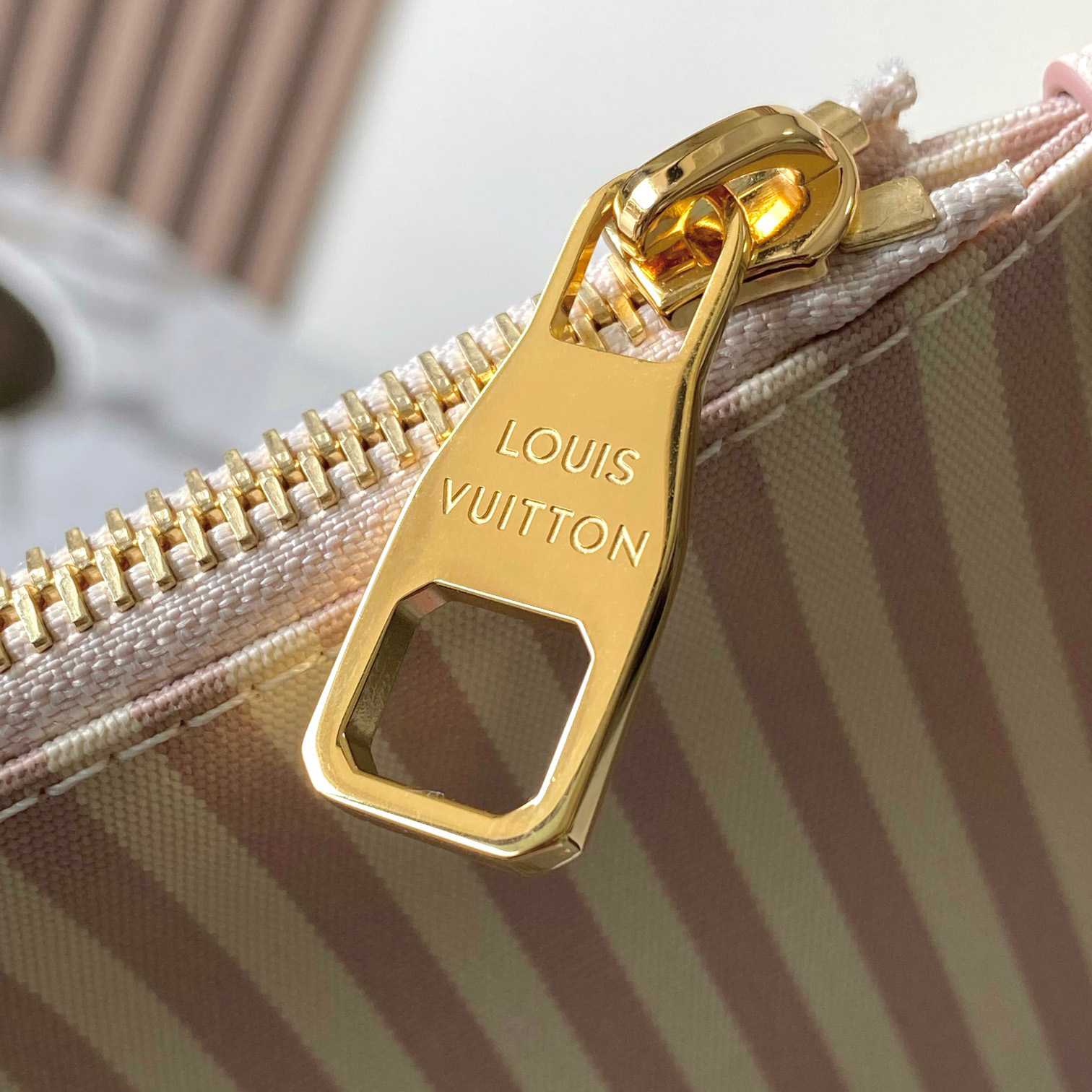 Louis Vuitton Neverfull MM   M14285 - FashionPlug