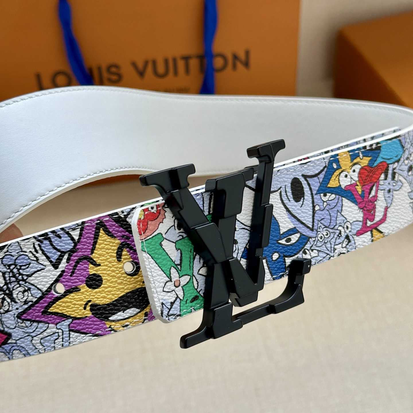 Louis Vuitton LV Initiales 40mm Reversible Belt   - FashionPlug