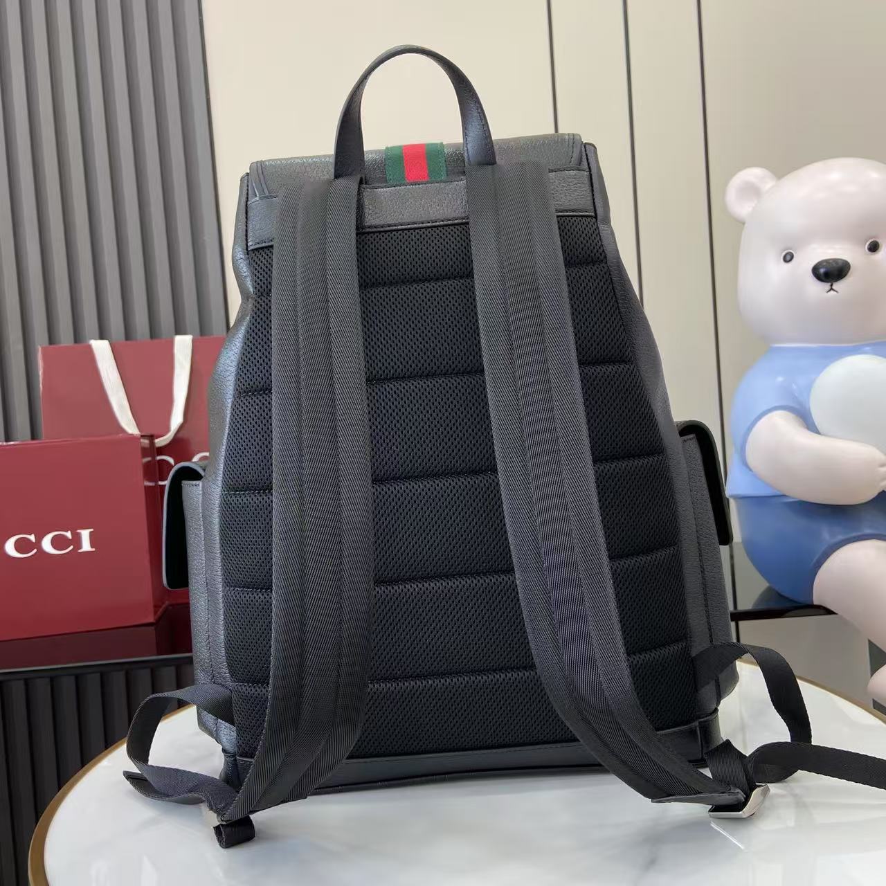 Gucci Ophidia Large Backpack - FashionPlug