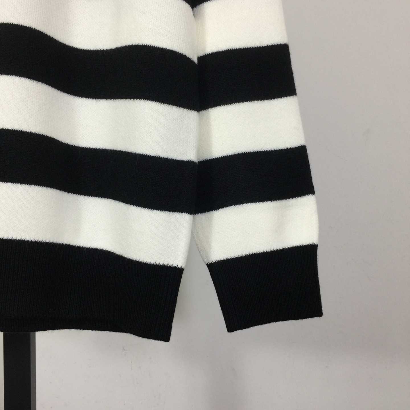 Loewe Sweater In Wool - FashionPlug