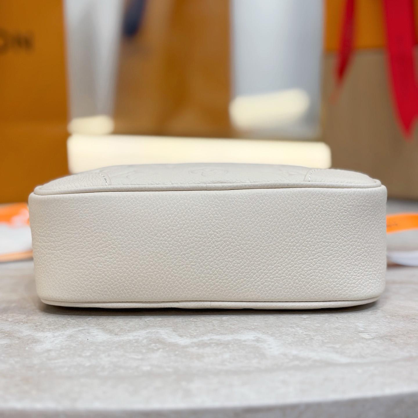 Louis Vuitton Tiny Camera Bag   M26509 - FashionPlug