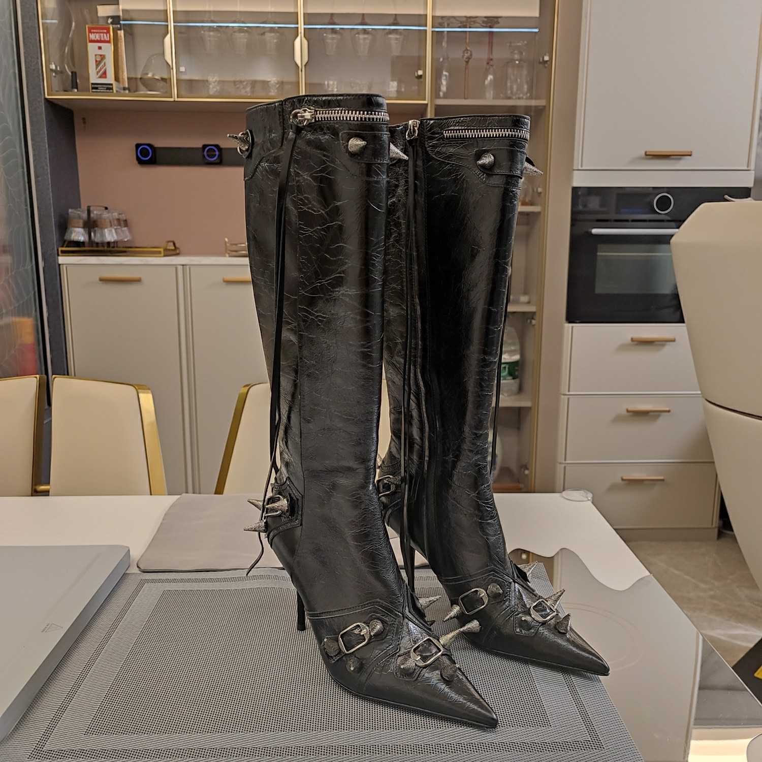 Balenciaga Cagole 90mm Boot In Black - FashionPlug