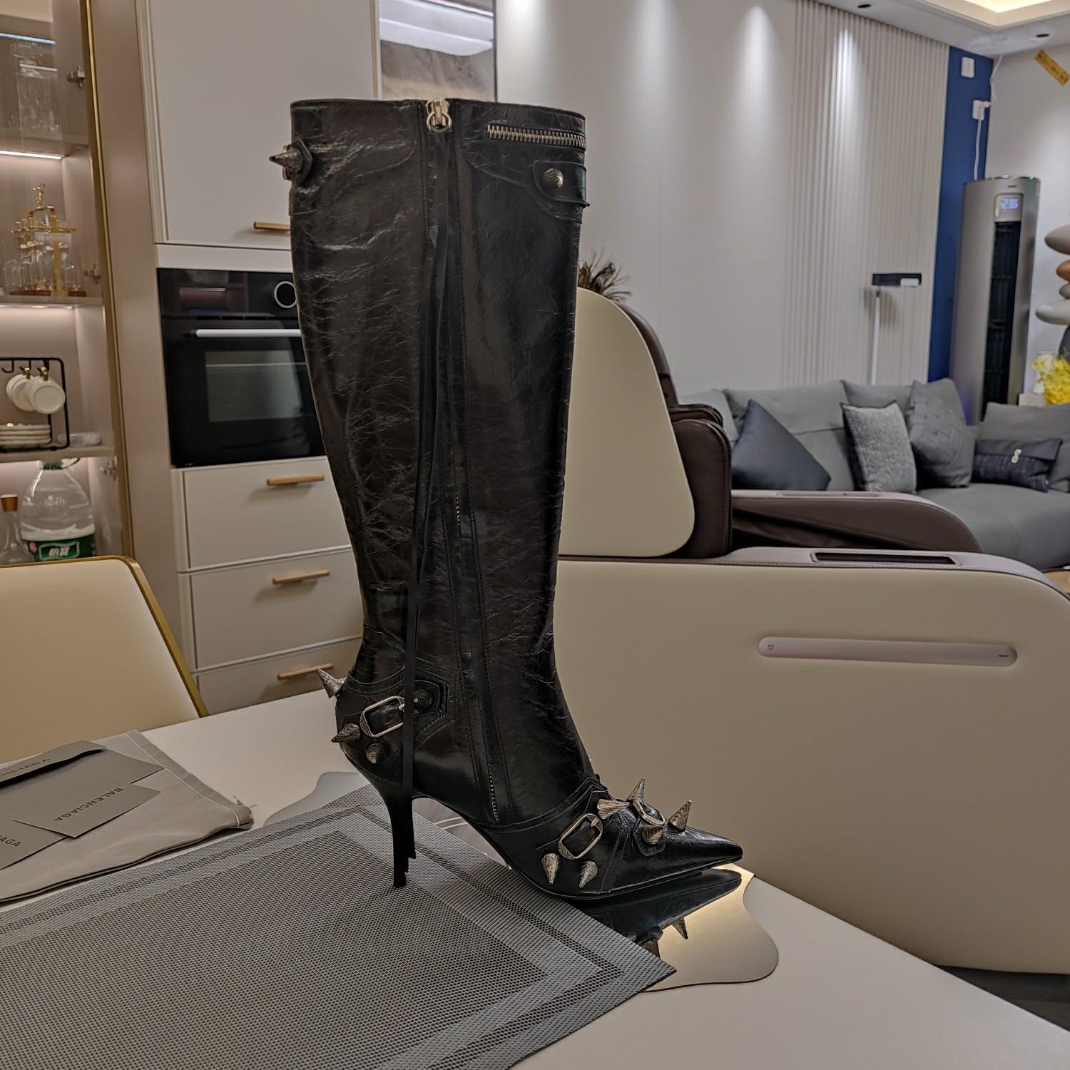 Balenciaga Cagole 90mm Boot In Black - FashionPlug