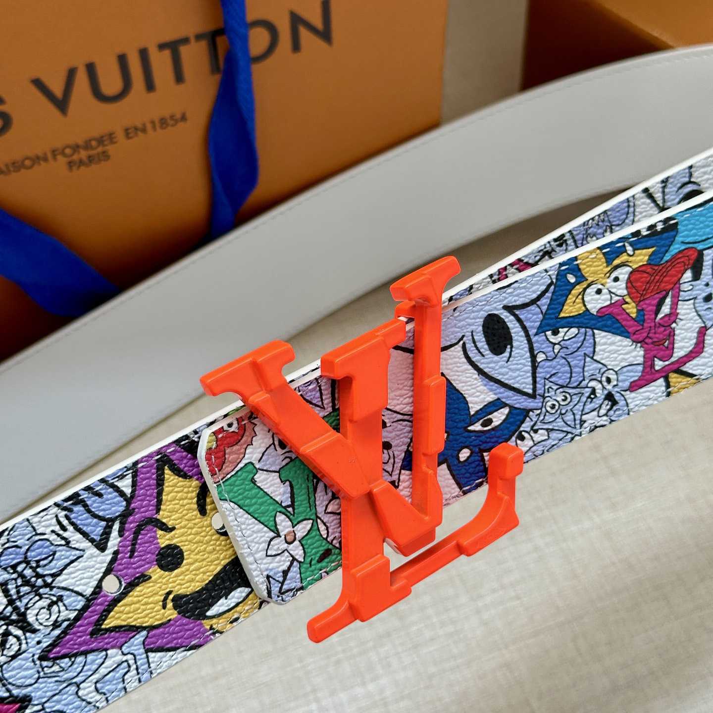 Louis Vuitton LV Initiales 40mm Reversible Belt   - FashionPlug