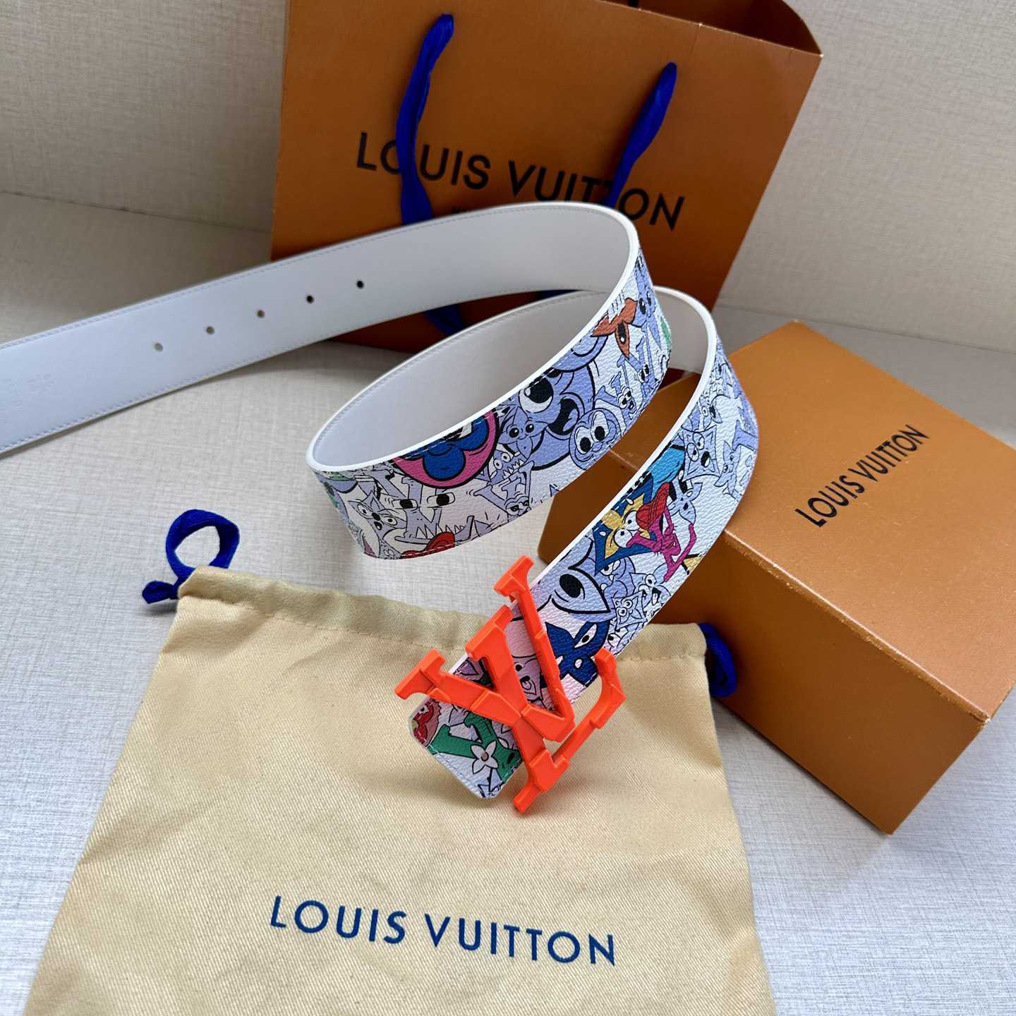 Louis Vuitton LV Initiales 40mm Reversible Belt   - FashionPlug