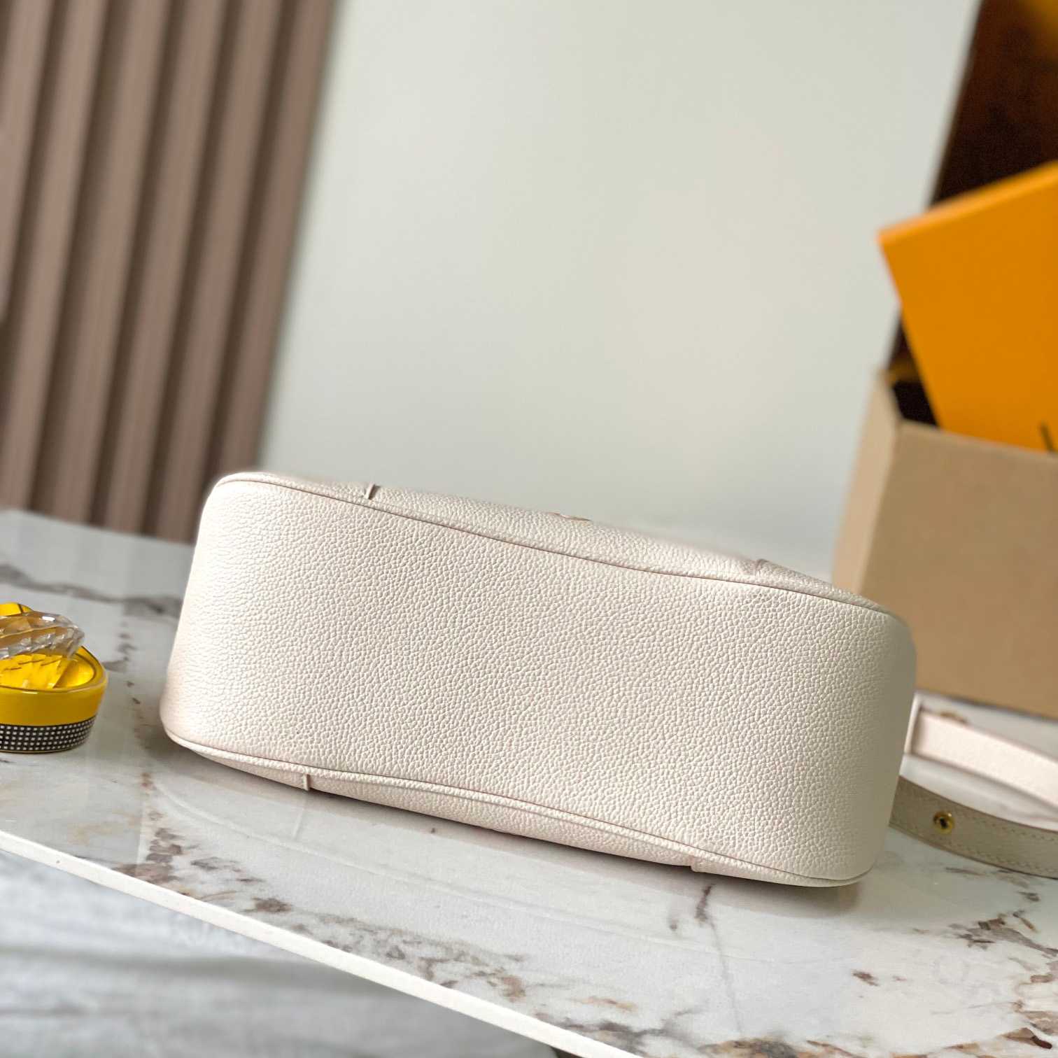 Louis Vuitton Boulogne   M14634 - FashionPlug