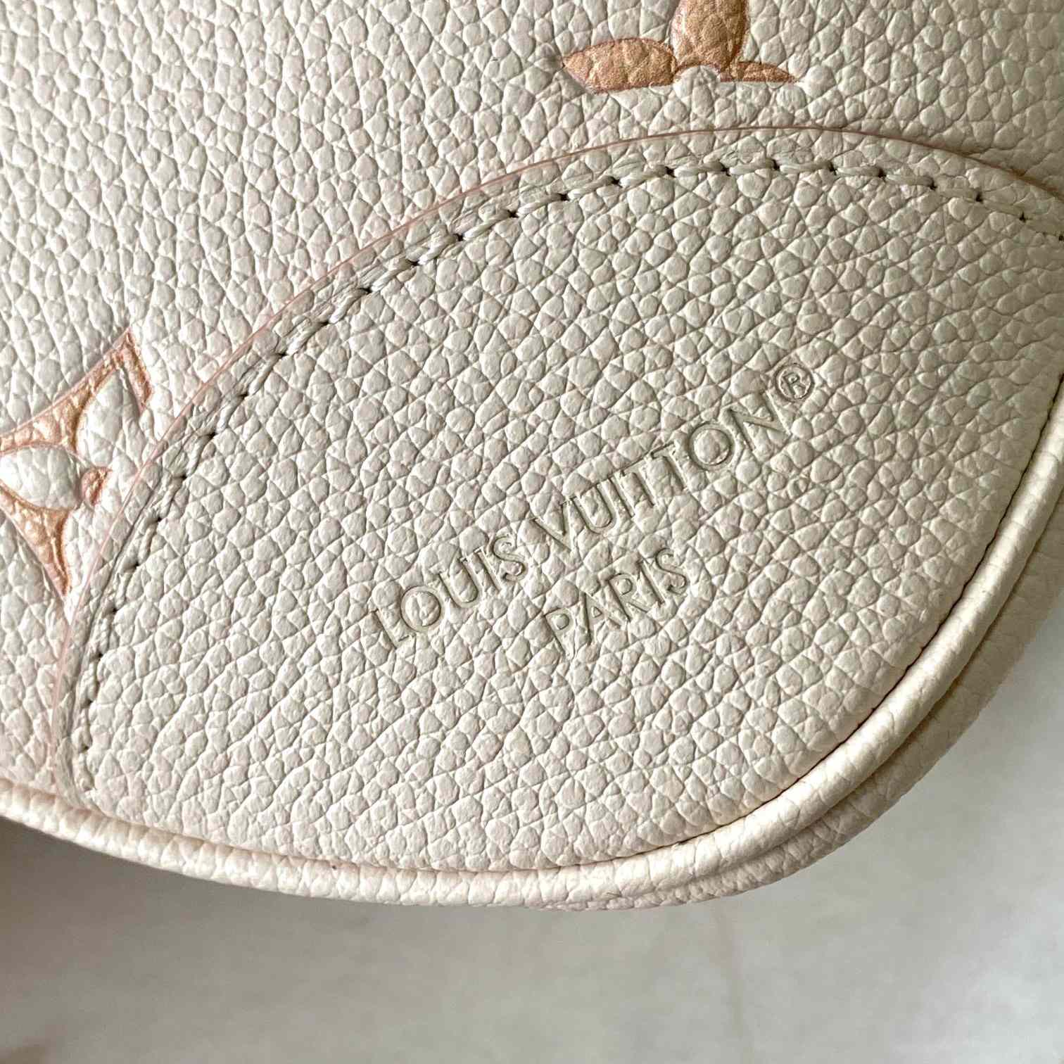 Louis Vuitton Boulogne   M14634 - FashionPlug